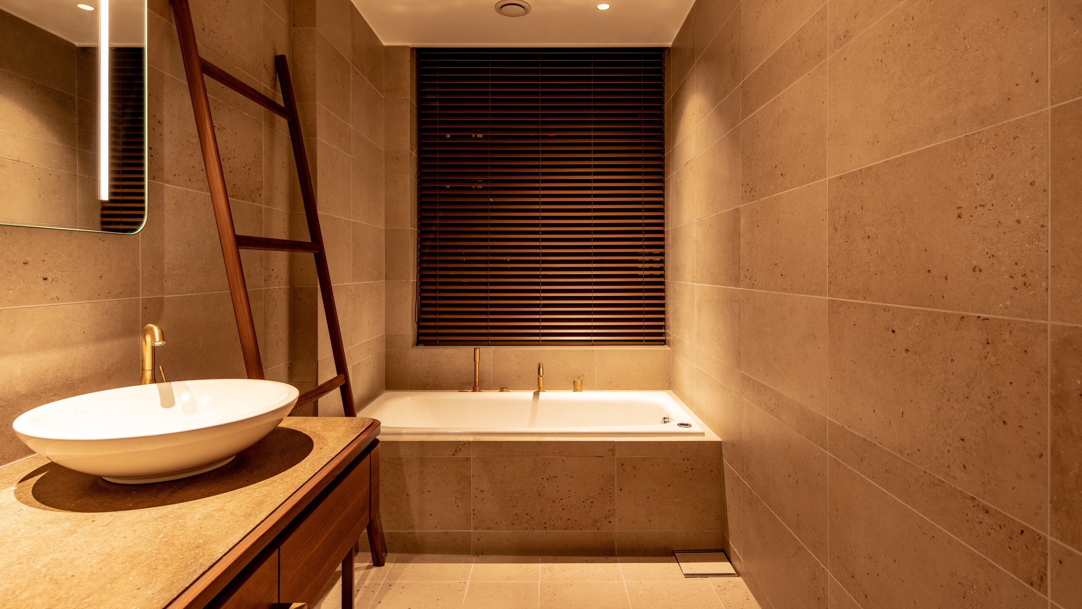 Episode3 Twin Bathroom