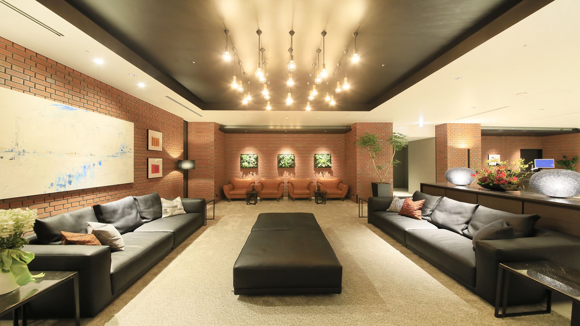 3rd floor lobby