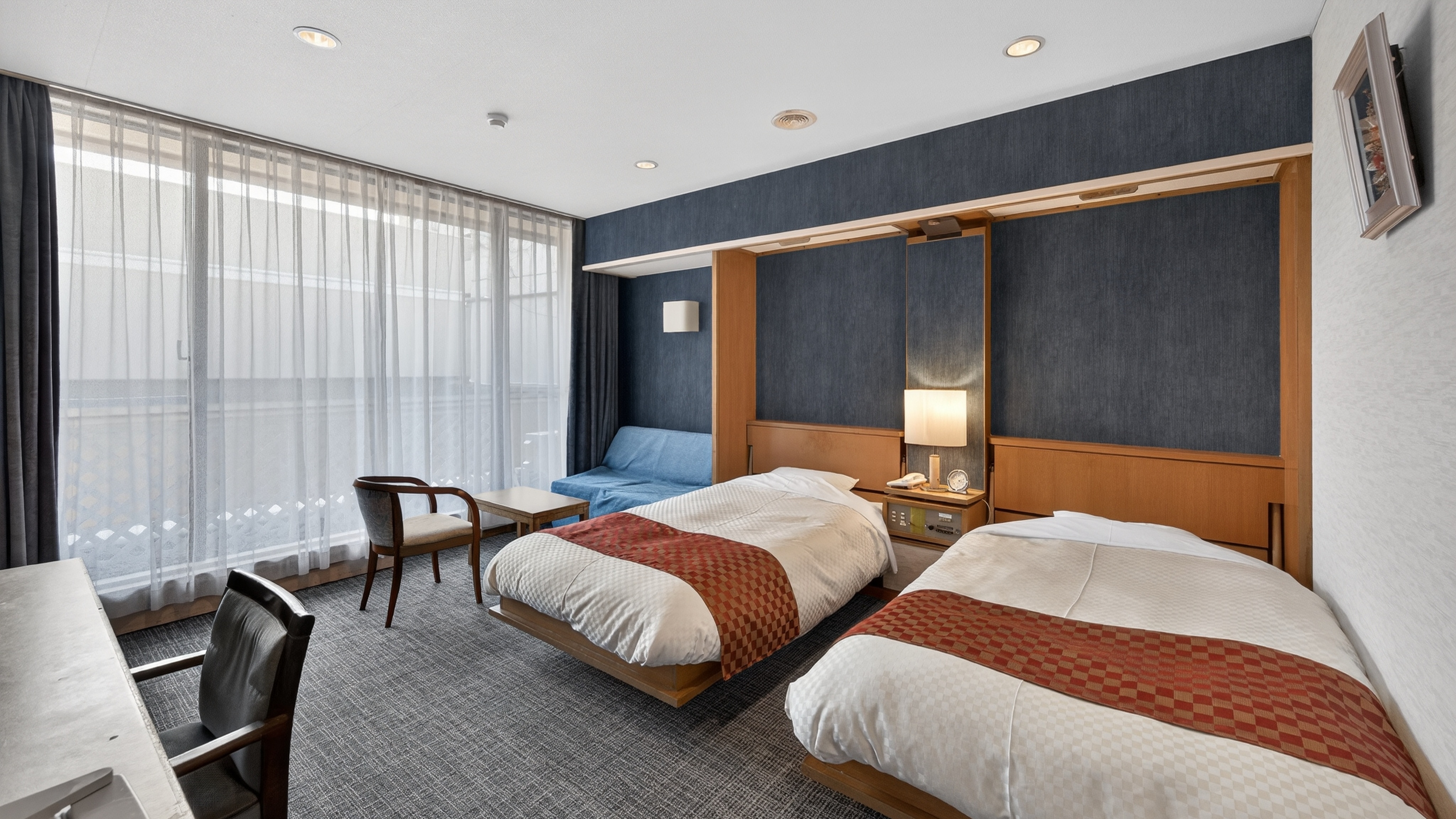 [Non-Smoking] Deluxe Twin Room | Accommodates 3 people (extra room available)