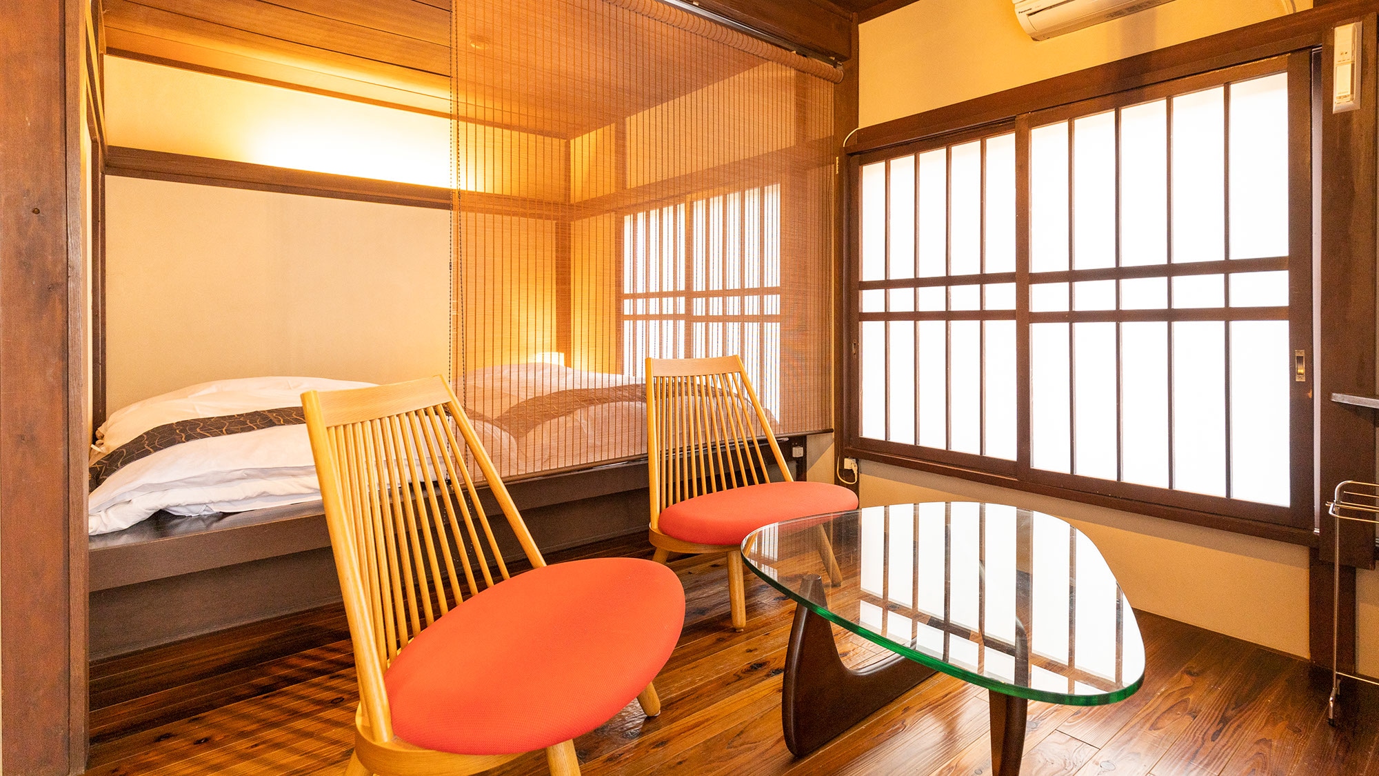 ห้องญี่ปุ่นและตะวันตก "โอกิริ"