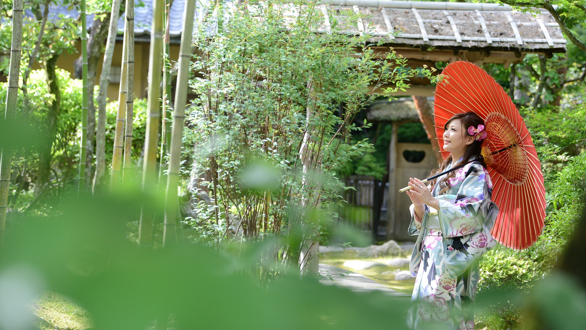 After check-in, take a walk in the hall!