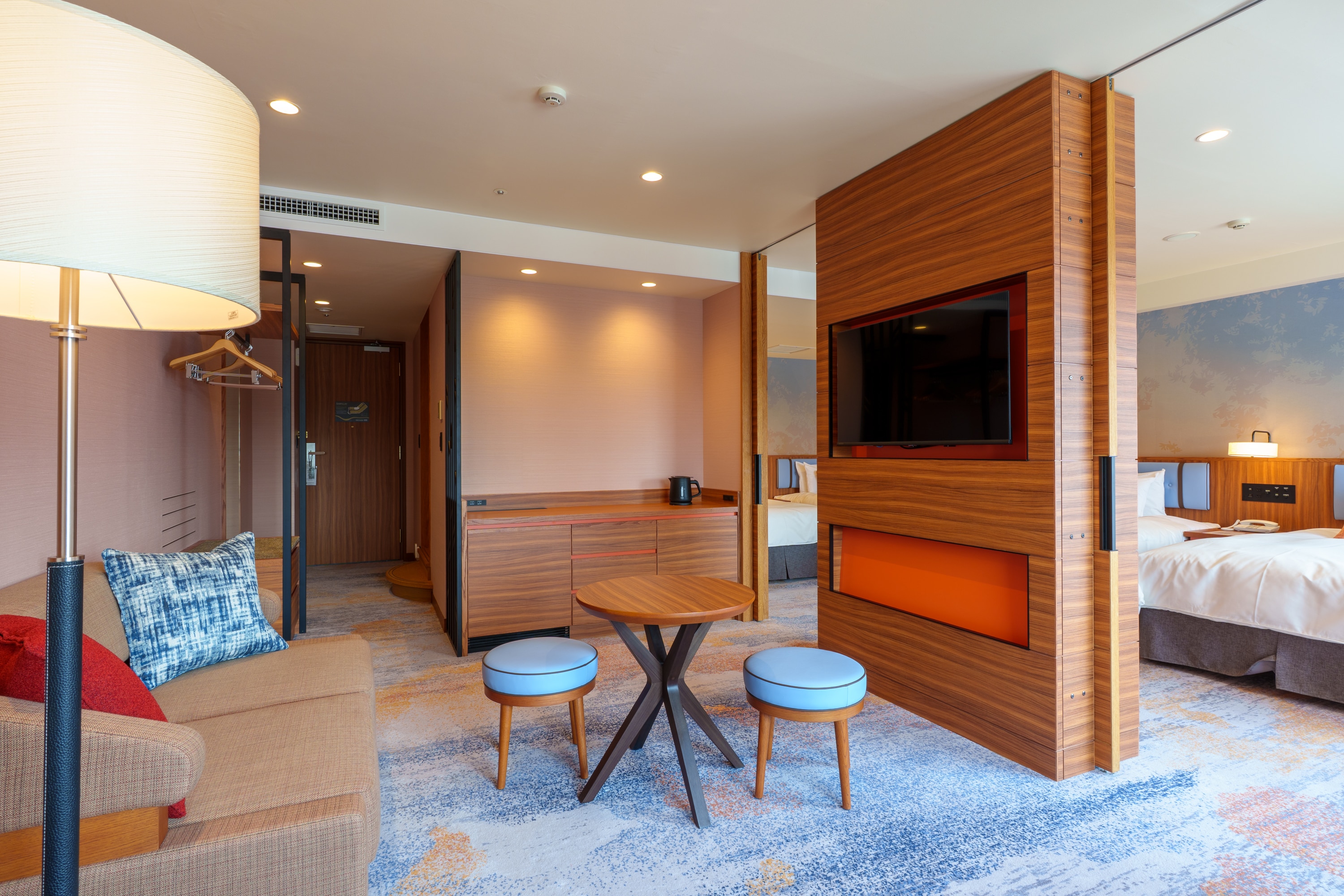 [Mt. Fuji view] Family room living room