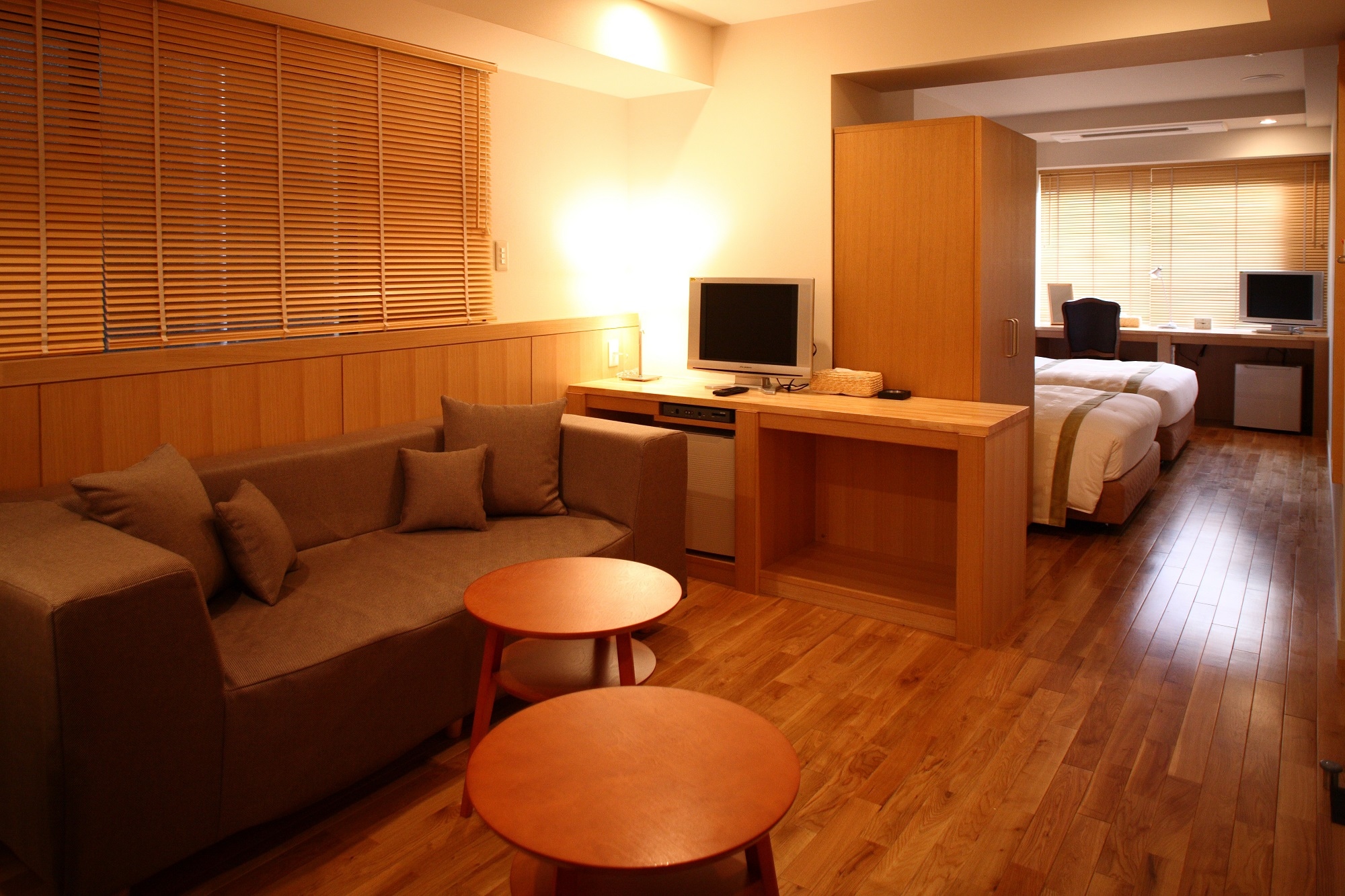 Kamar Junior