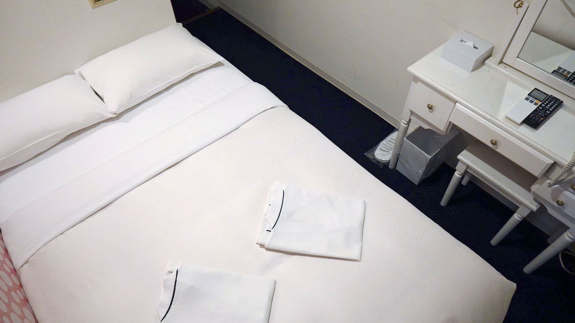 ・[Semi-double room example] Up to 2 people can stay