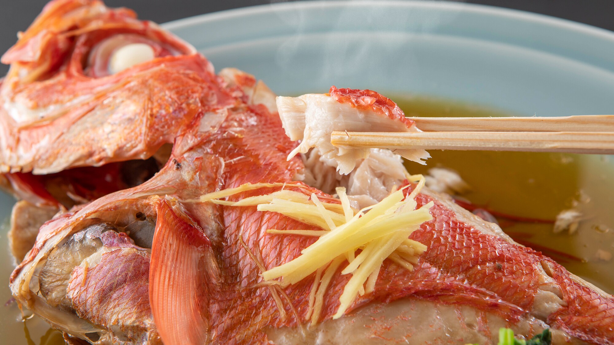 [Izu specialty / Boiled golden-eyed snapper] The meat is fluffy and soft. Please try this specialty dish that is unique to Izu.