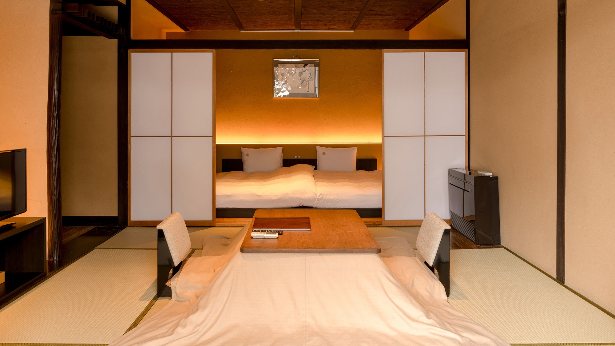 Honma and bedroom of Ashifue