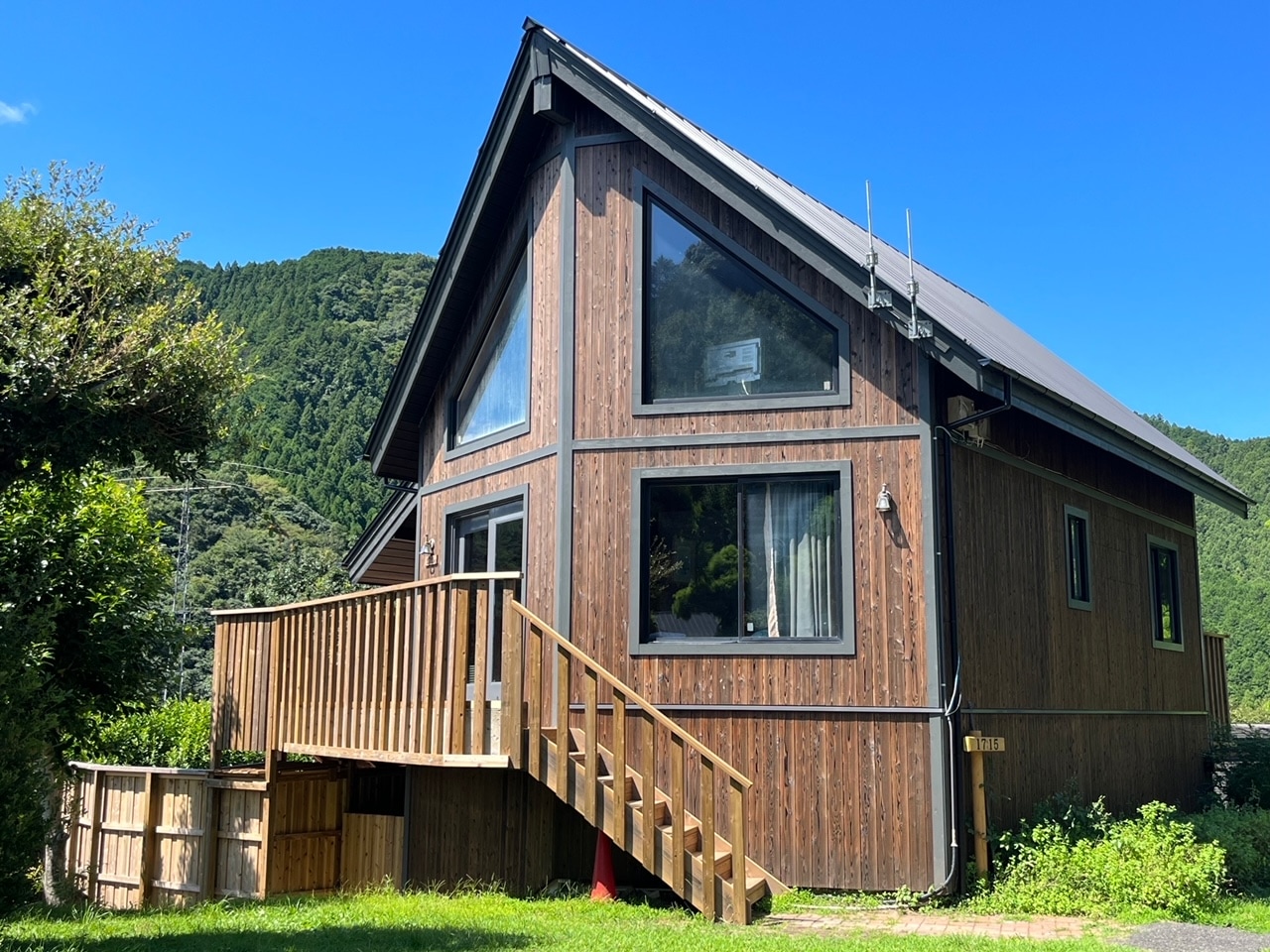 允許攜帶寵物入住的附露天浴池小屋