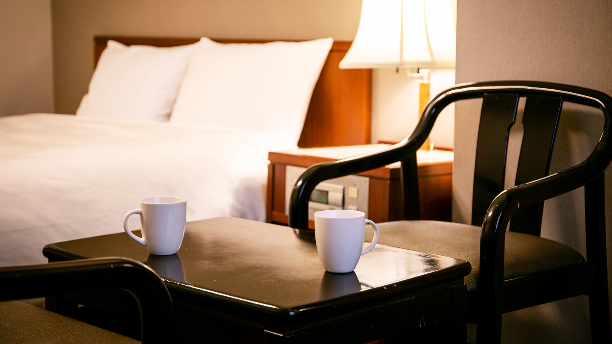 [Standard / Double] Relax in a spacious bed. A moment to talk about "Kagoshima Journey" __.