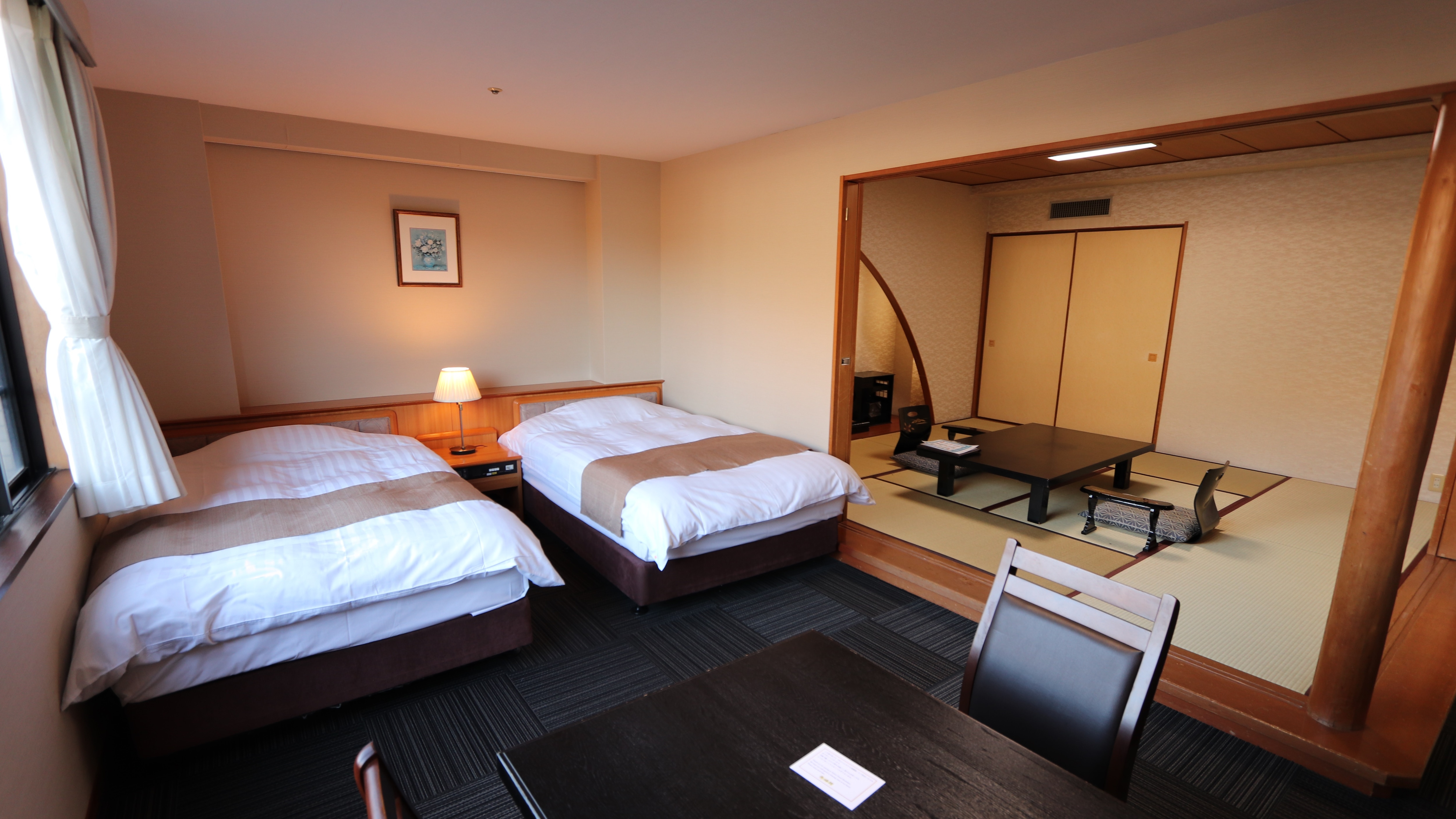 [Room] Japanese-Western style room