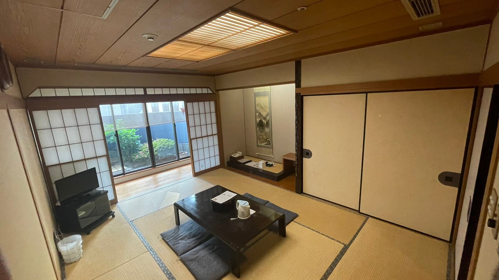 Japanese-style room