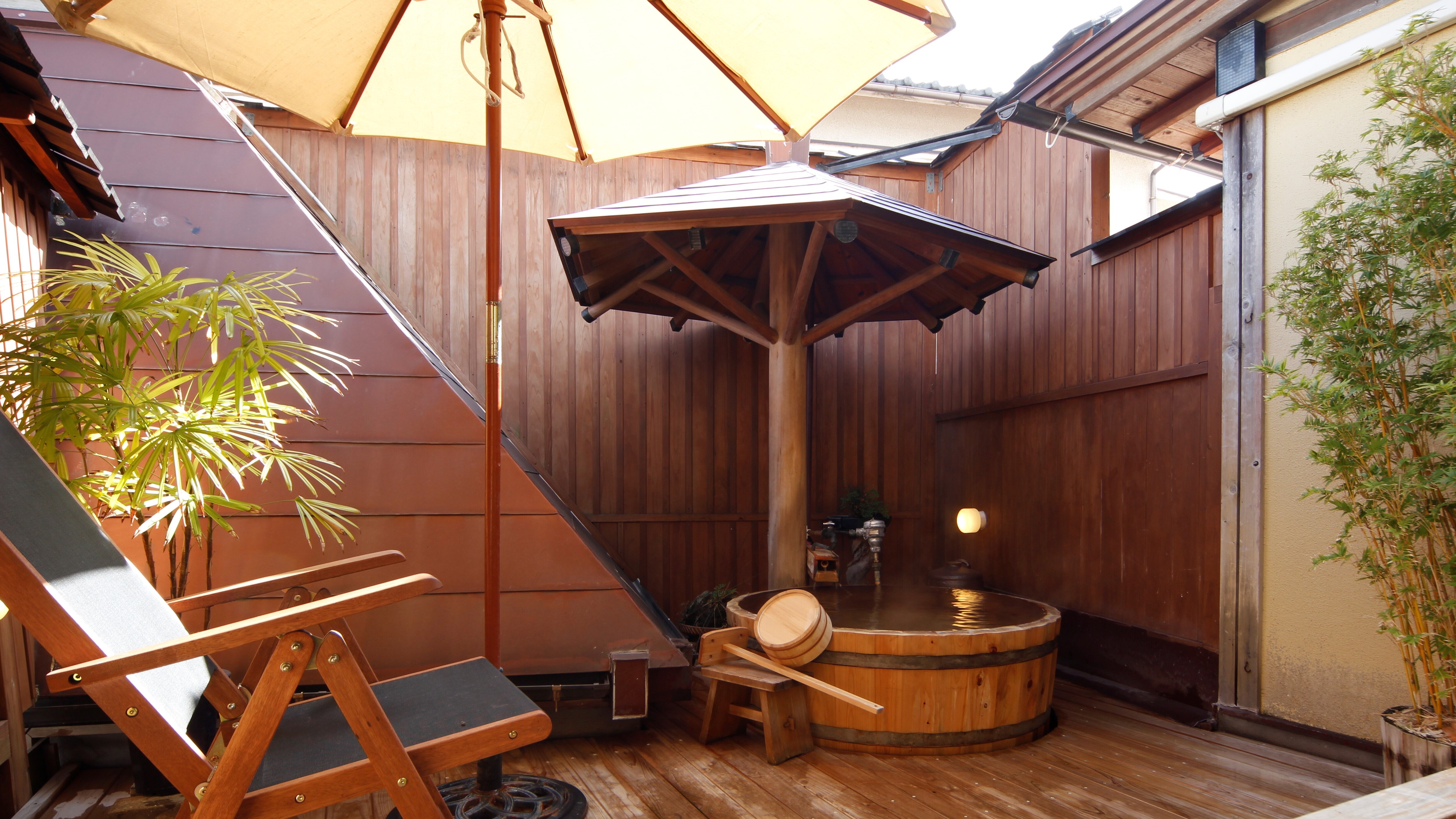 Private open-air bath (daytime)