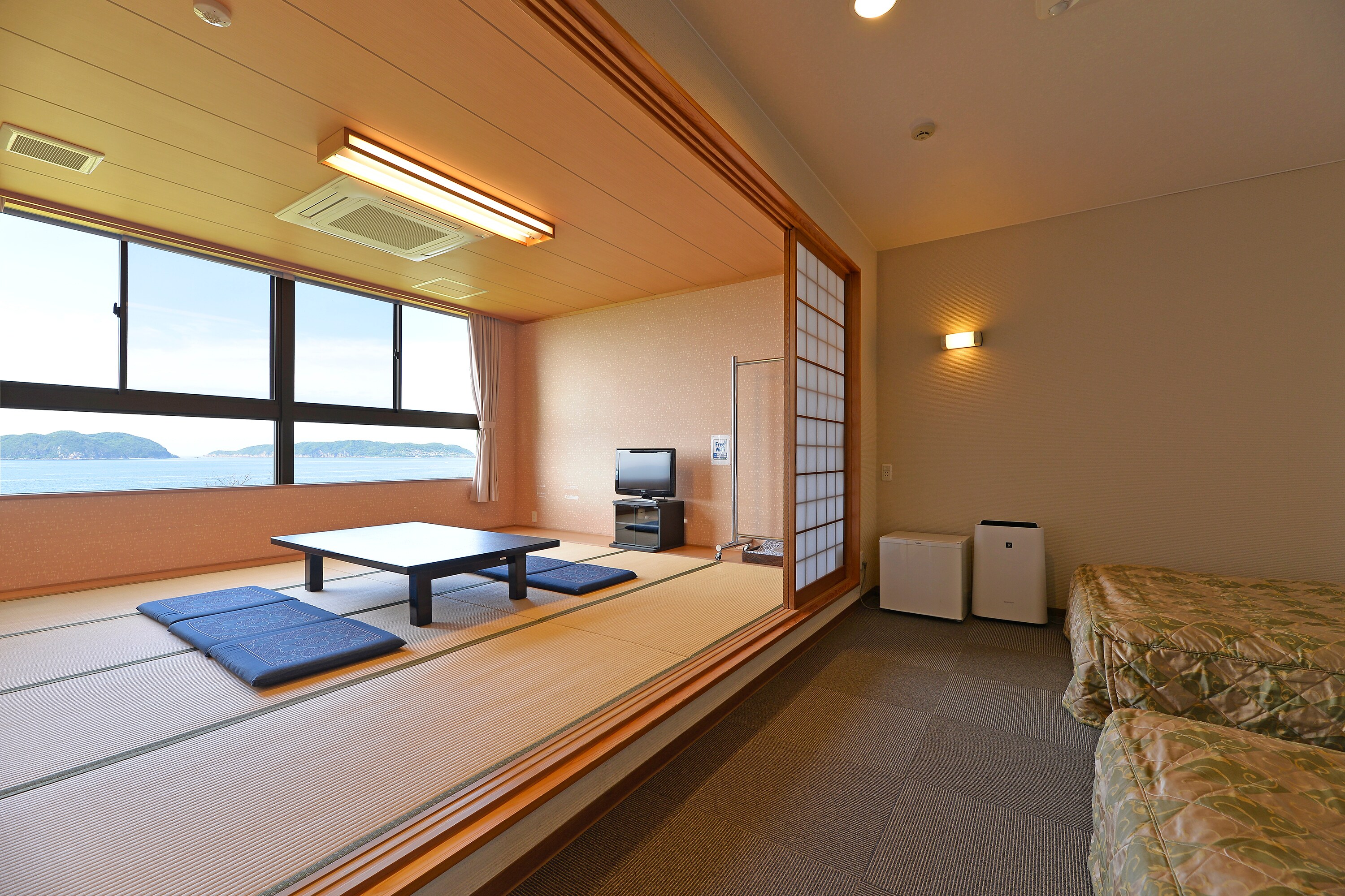 Main building Japanese-Western style room
