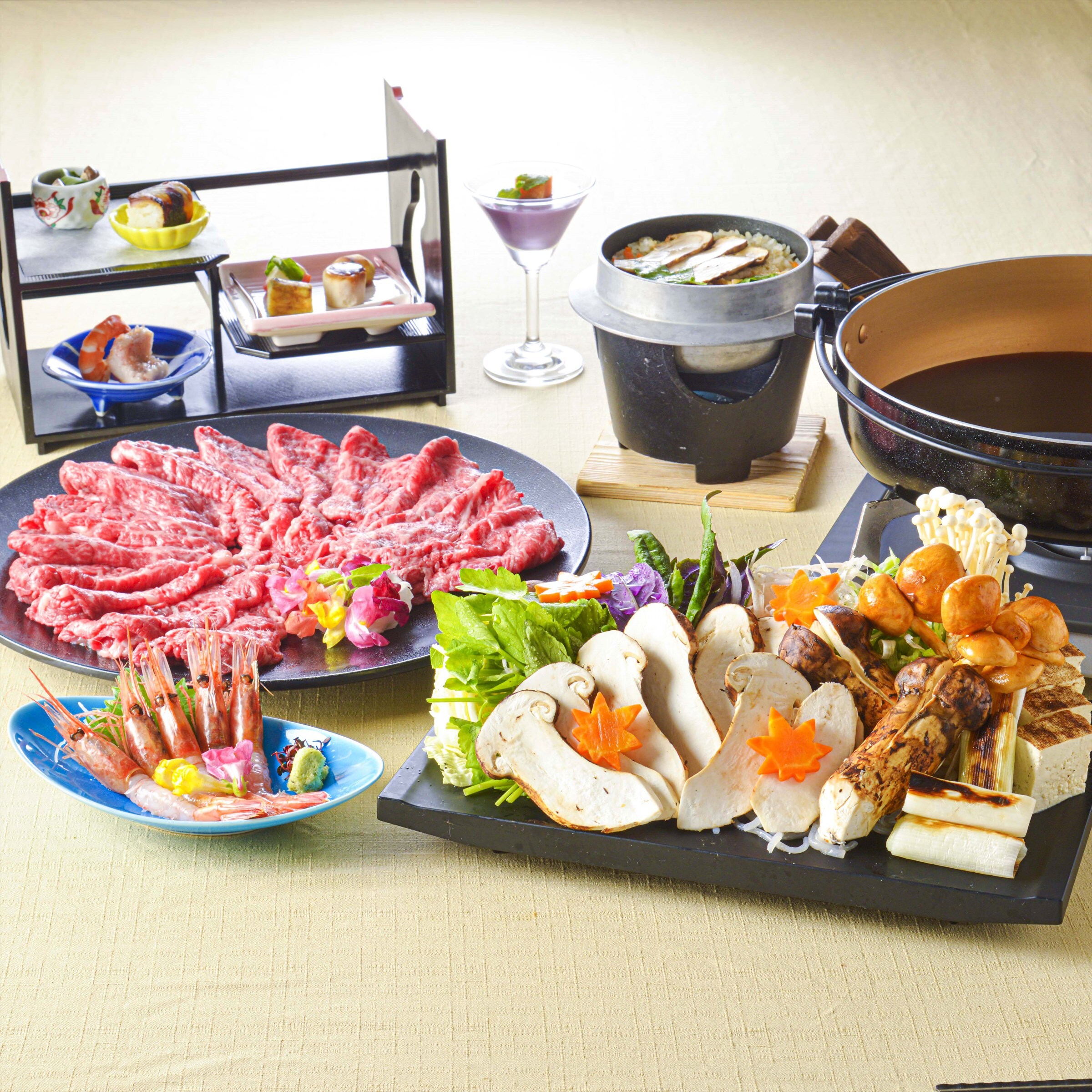 Matsutake mushroom and Wagyu beef sukiyaki hot pot special selection set