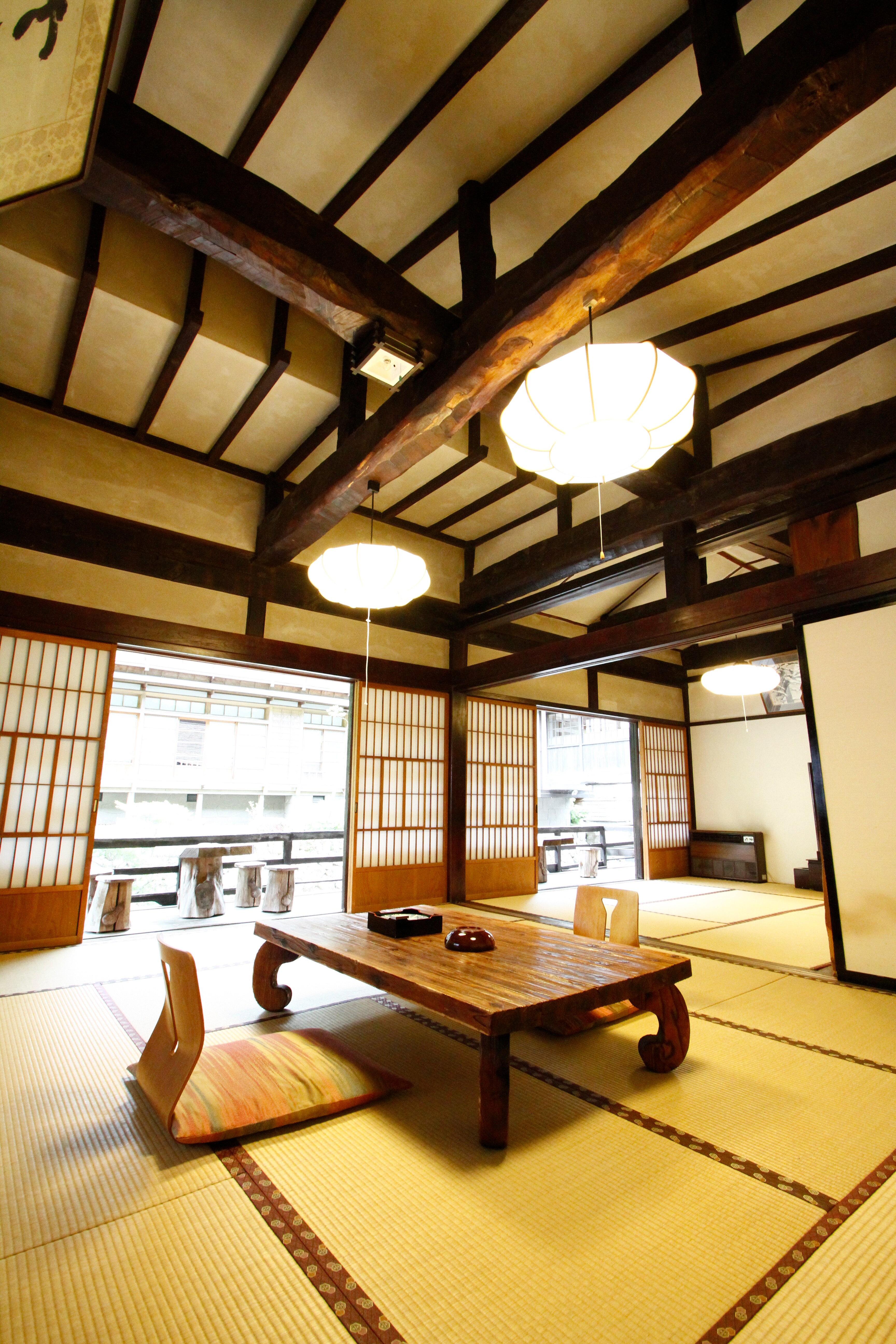 Main building 16 tatami