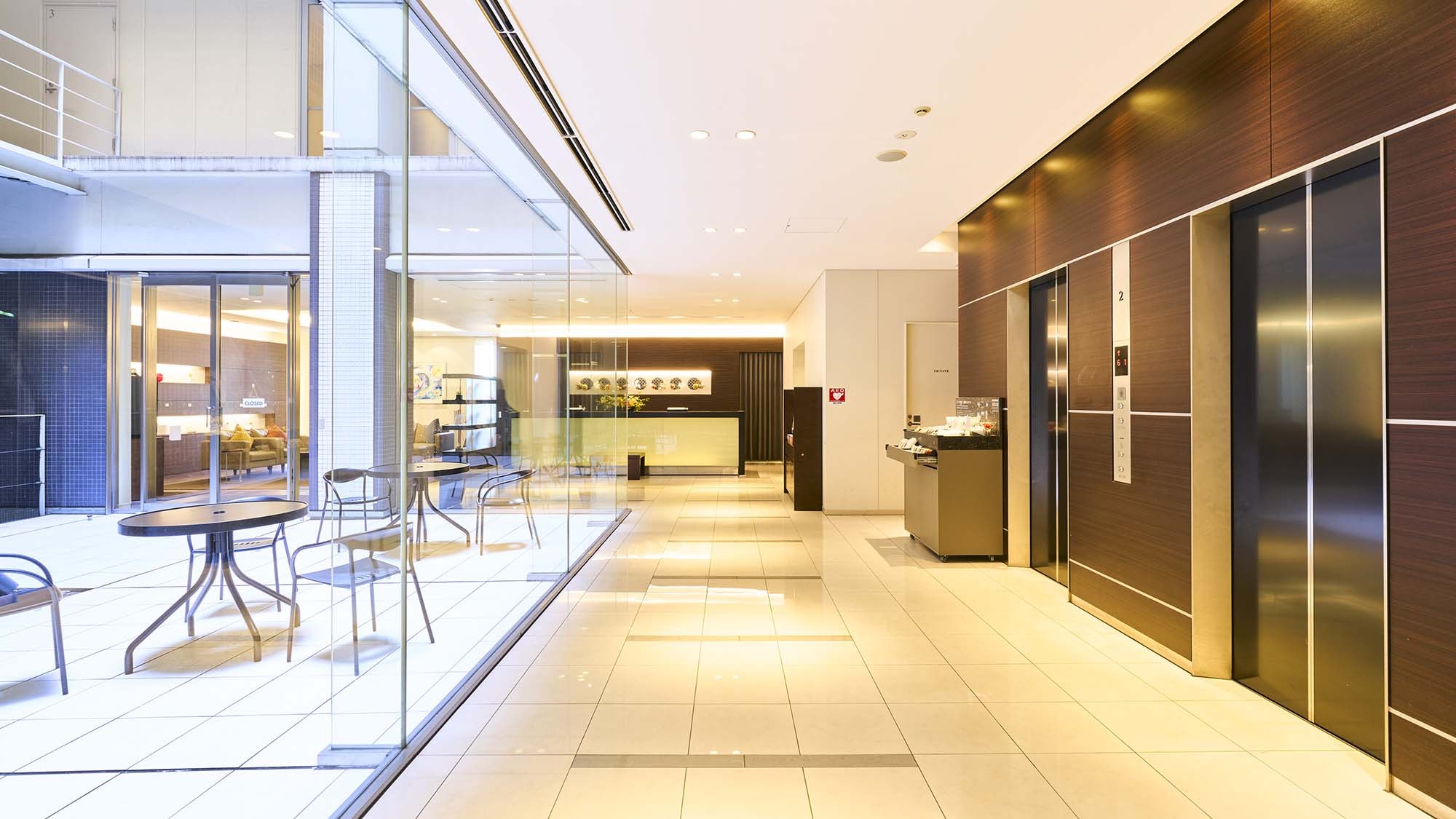 Front desk and lobby (2nd floor, in front of the elevator)