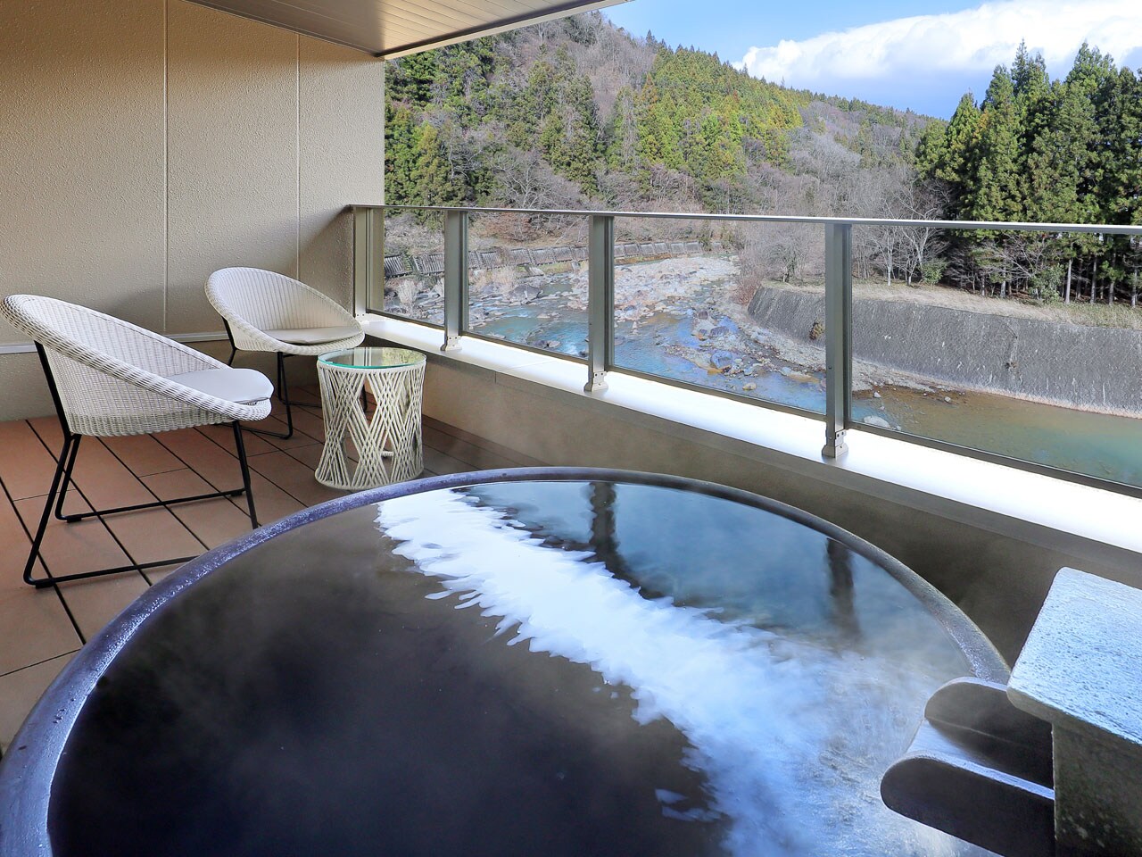 202 Ceramic open-air bath (2nd floor)