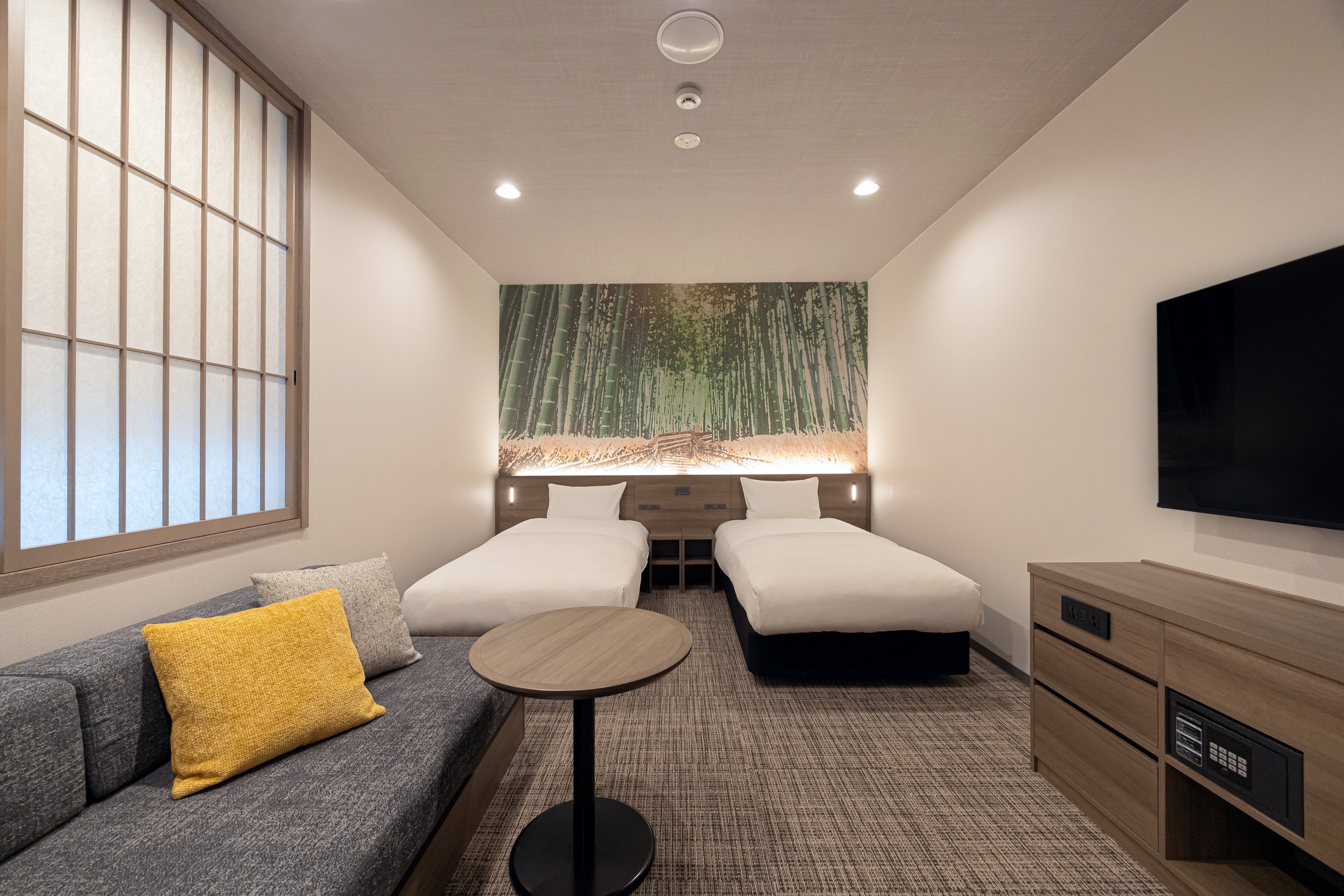 Room: Universal 3-bed