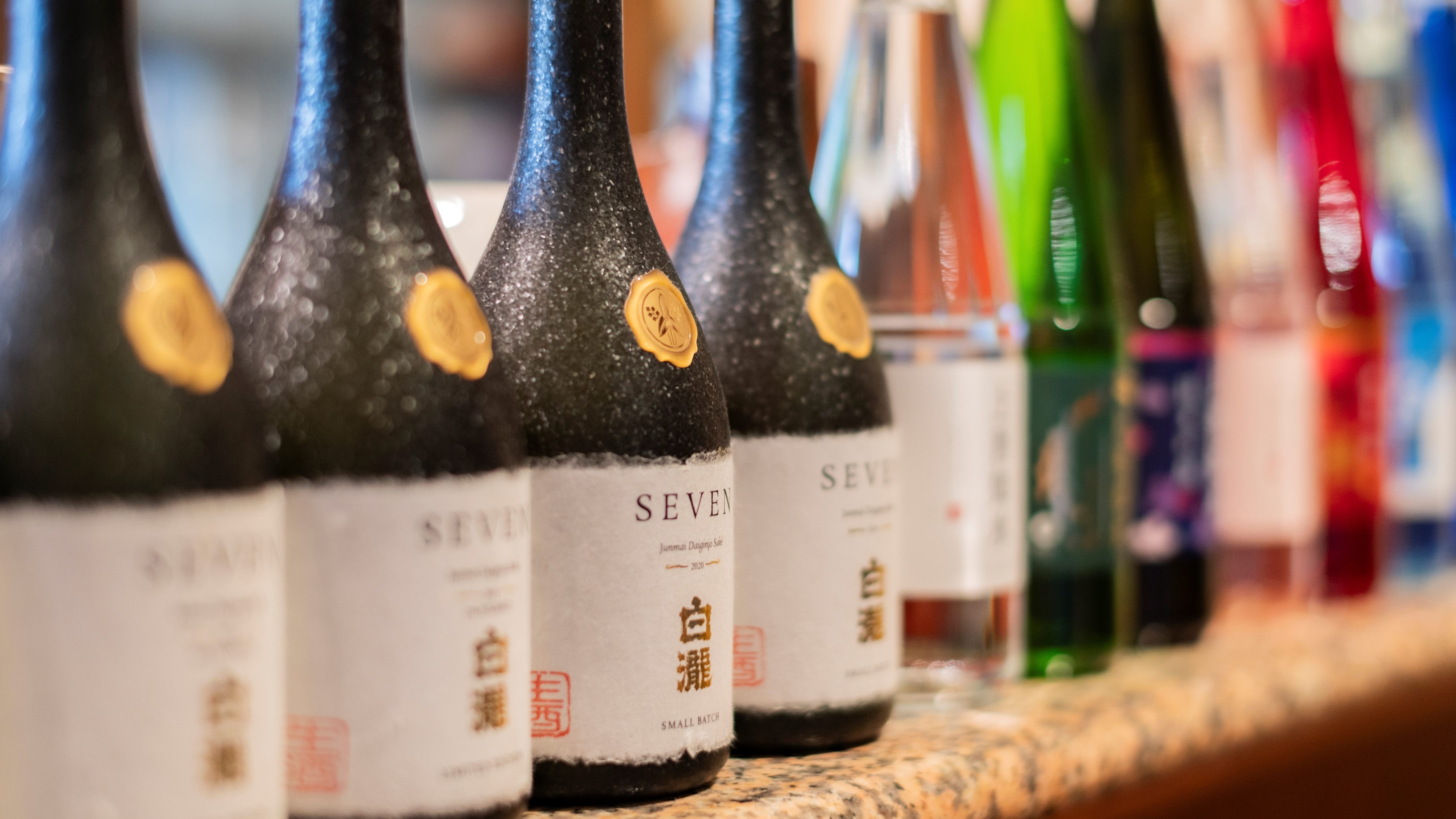 Thưởng thức rượu sake quý hiếm tại quầy rượu sake "Hogetsu"