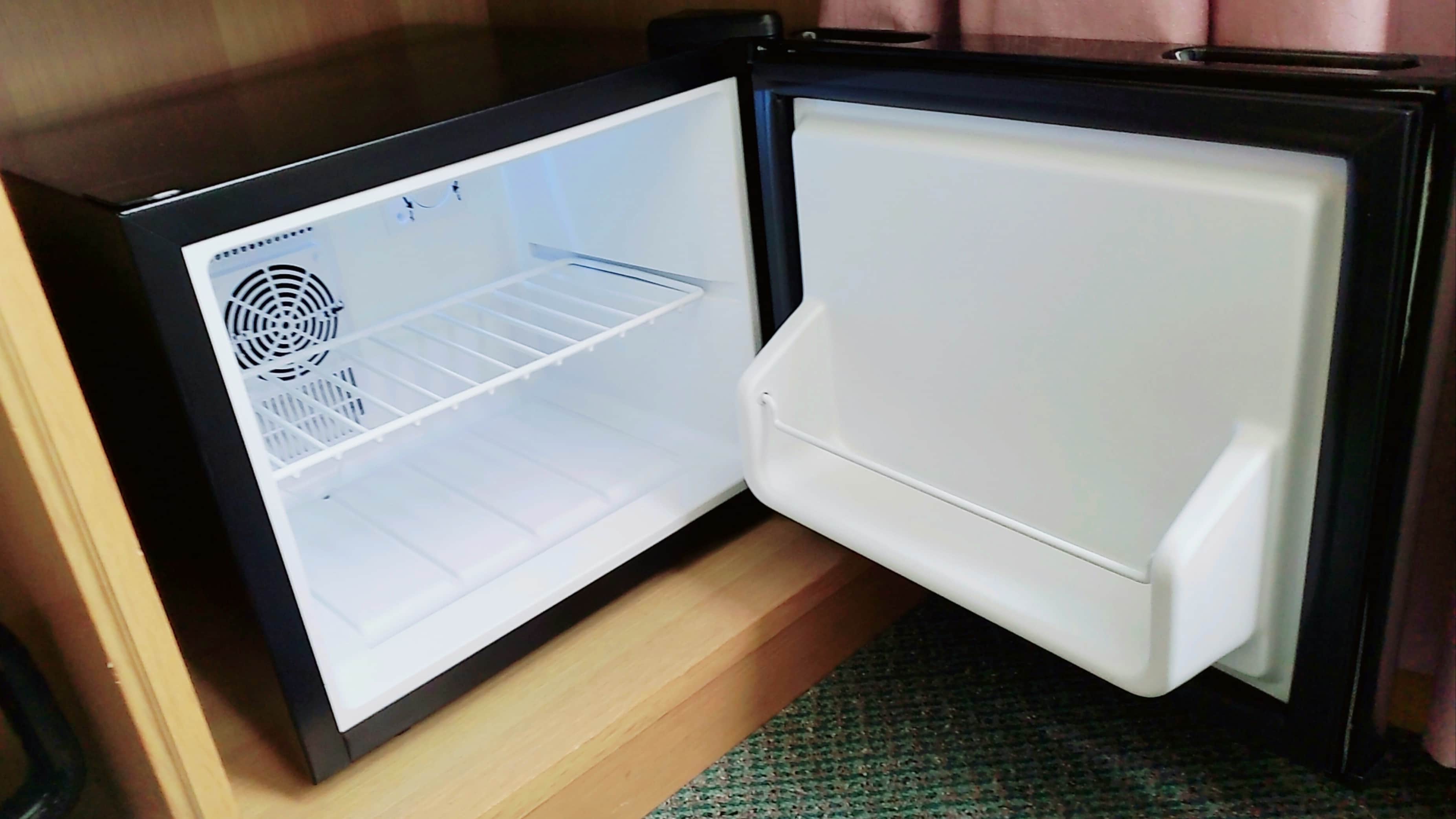 A refrigerator is available (empty). Please feel free to bring in your own food and drinks.