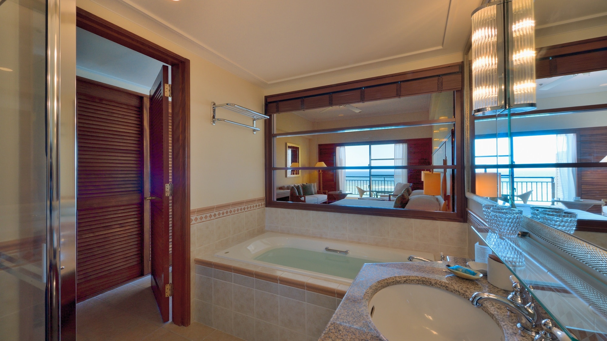 ชั้นมาตรฐาน ดีลักซ์ เนเชอรัล ริมทะเล/36㎡