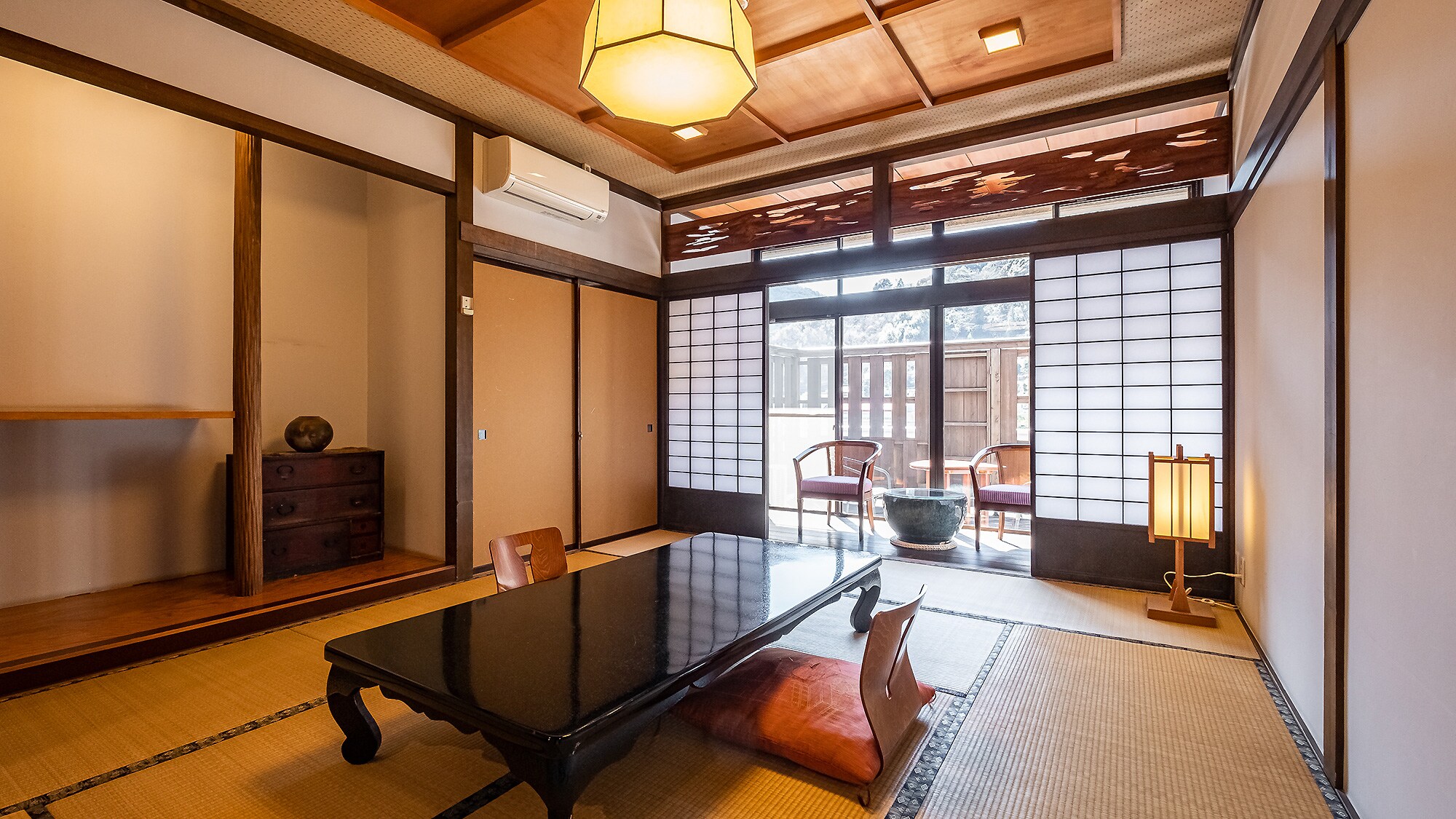 ■日式房間，有 10 個榻榻米和一個寬敞的陽台 ■禁止攜帶寵物（禁煙）