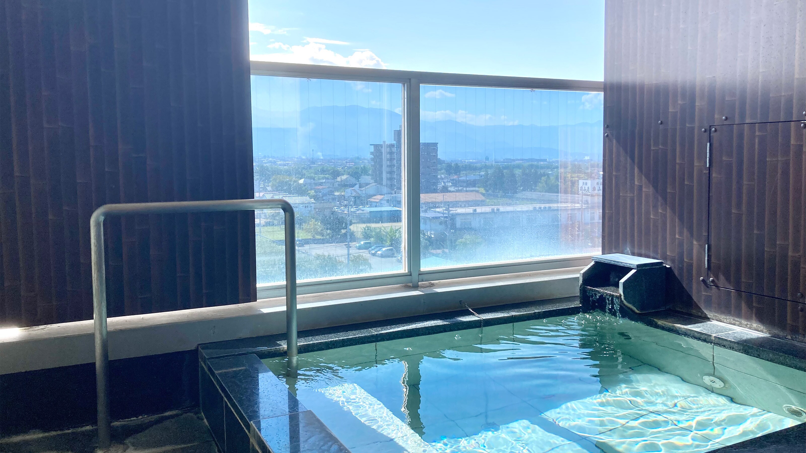 [Open-air bath included] Example of a 12-tatami Japanese-style room