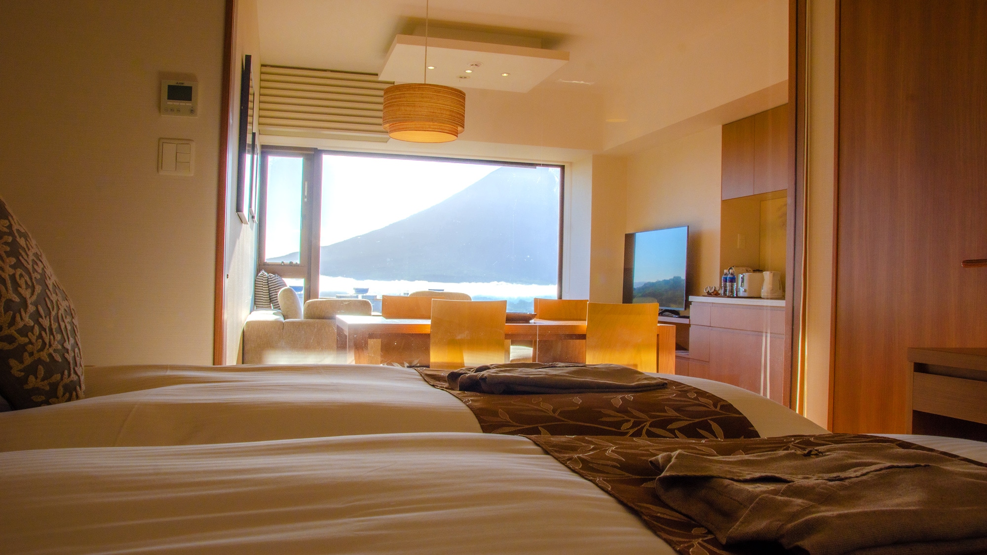 [1 bedroom / 2 bedroom] Bedroom