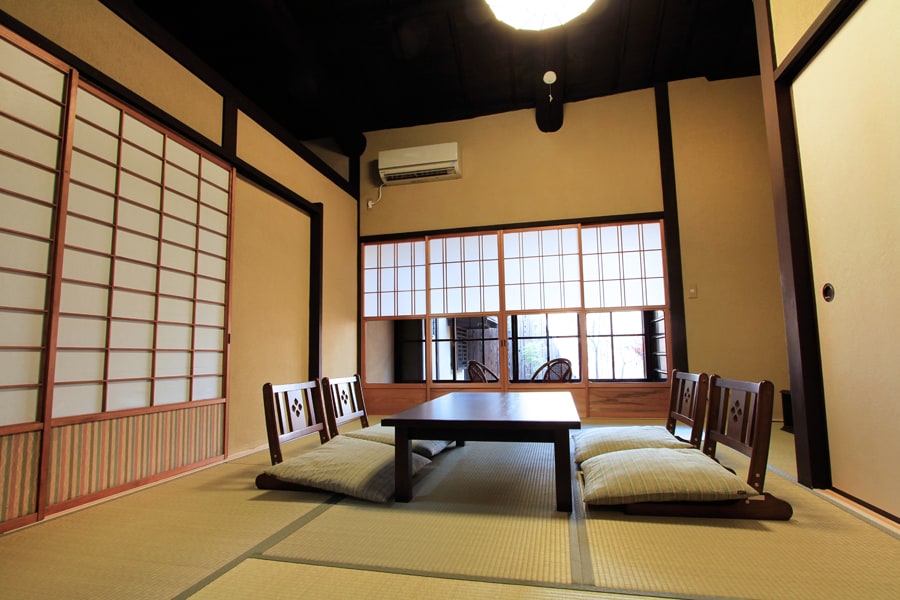 East vs. 1st floor Japanese-style room