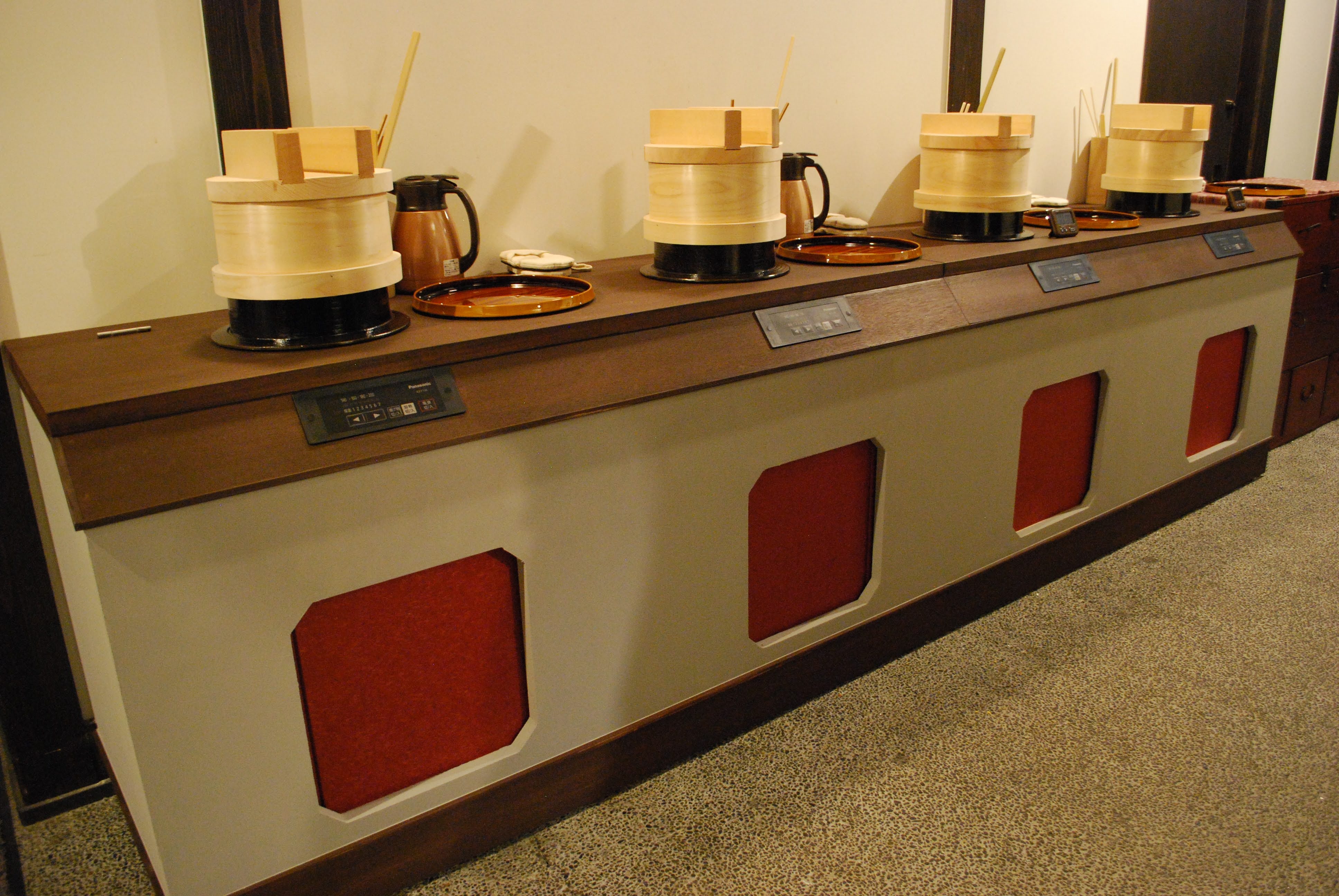 "Modern Kamado", an IH reproduction of the Edo period kamado