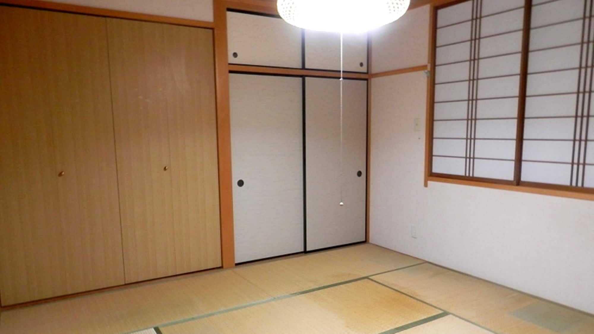 *[Example of an 8 tatami Japanese-style room] You can relax in comfort.