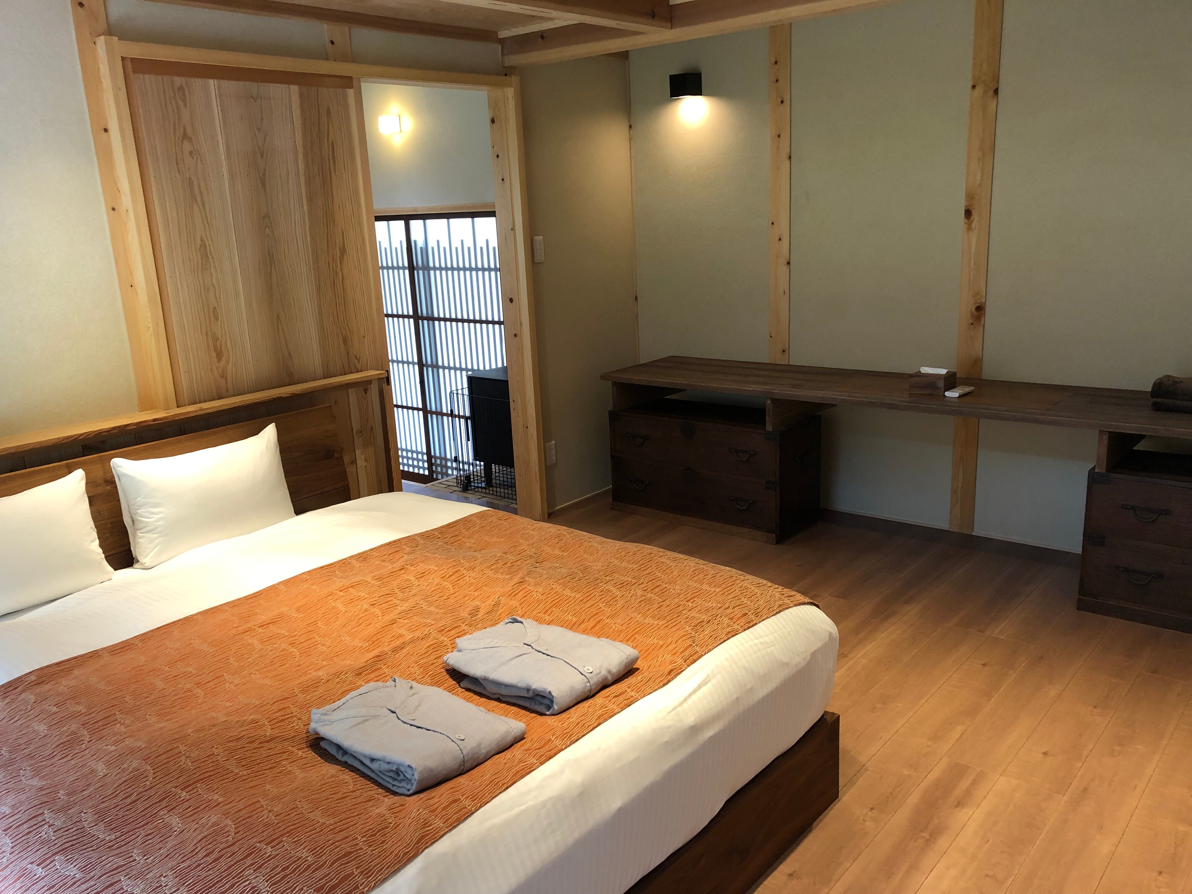 Cottage B (Akane) Bedroom