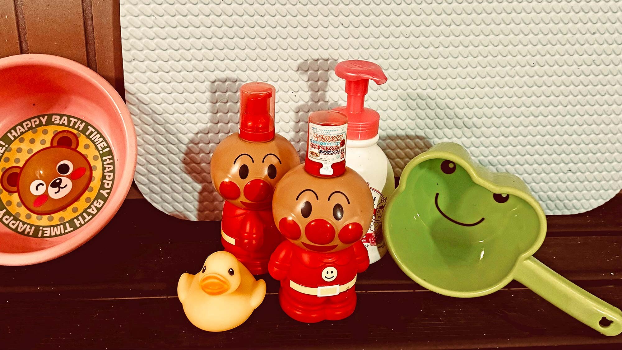 Children's bathing equipment