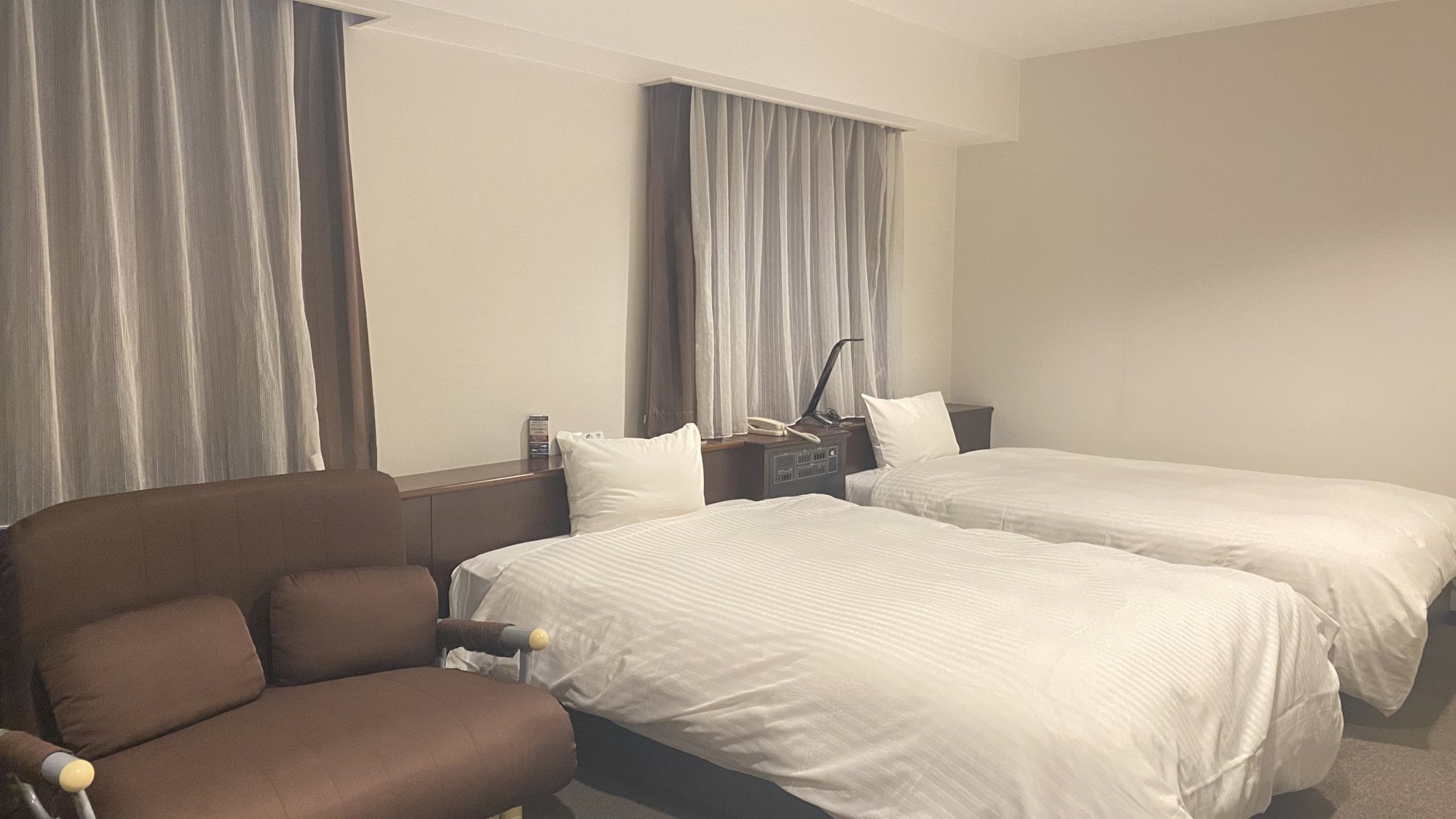 Twin room ☆ 120cm wide 2 beds ☆ 26㎡ wide