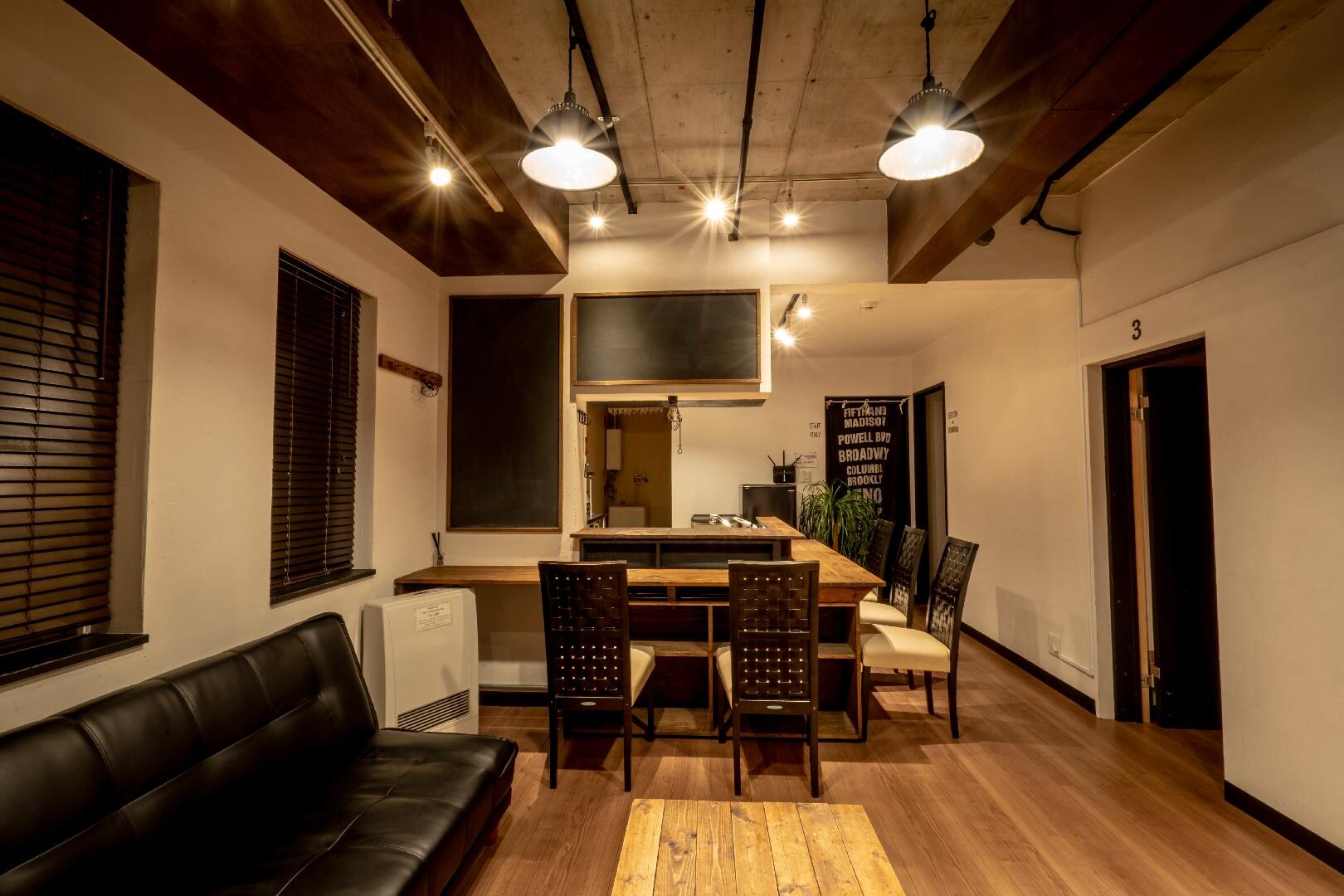 deluxe family room