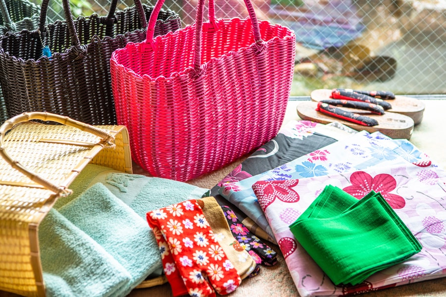 สิ่งของที่เหมาะสำหรับการเดินเล่นในเมือง