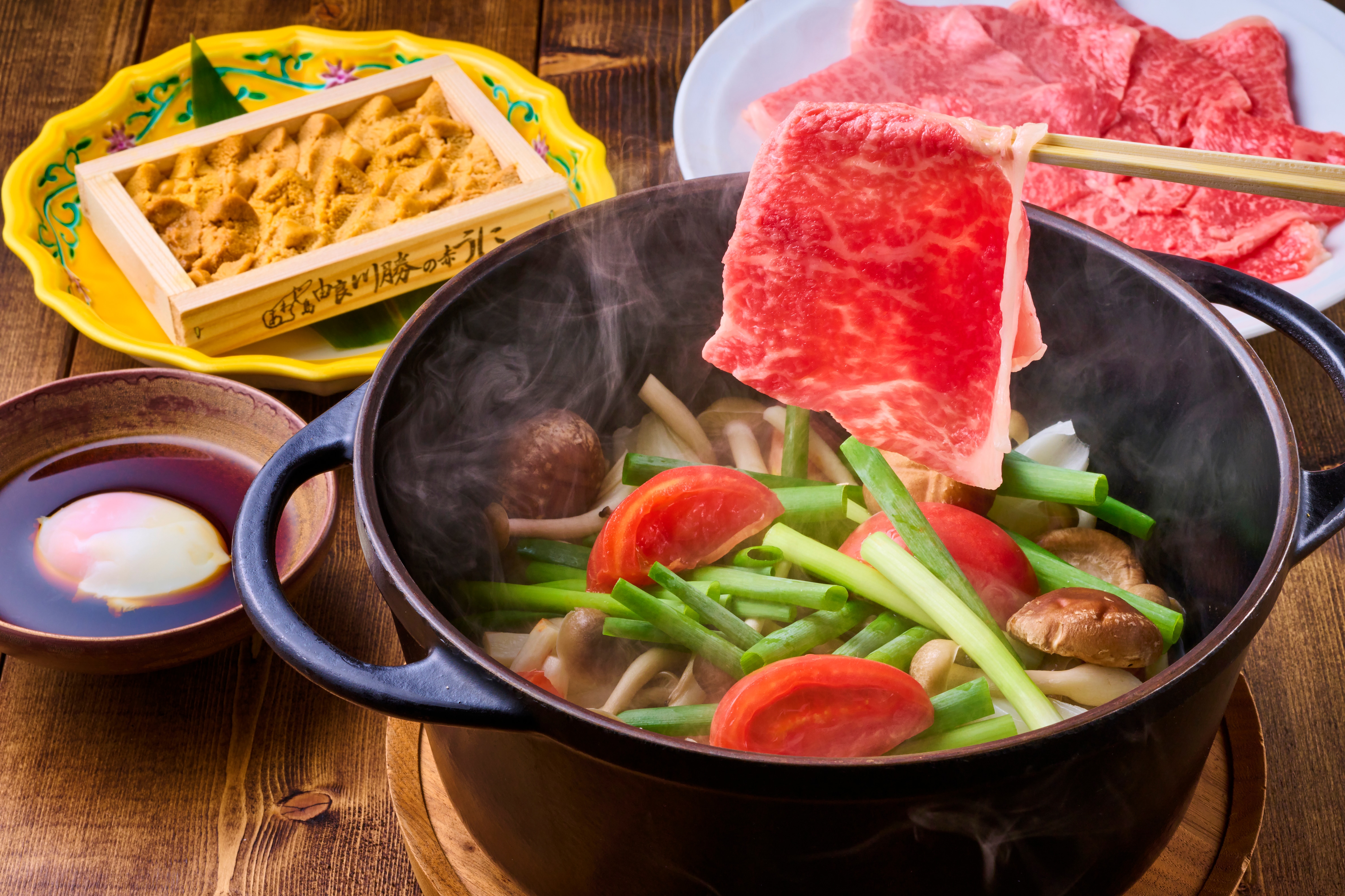 Awaji beef, mountain and sea tomato sukiyaki