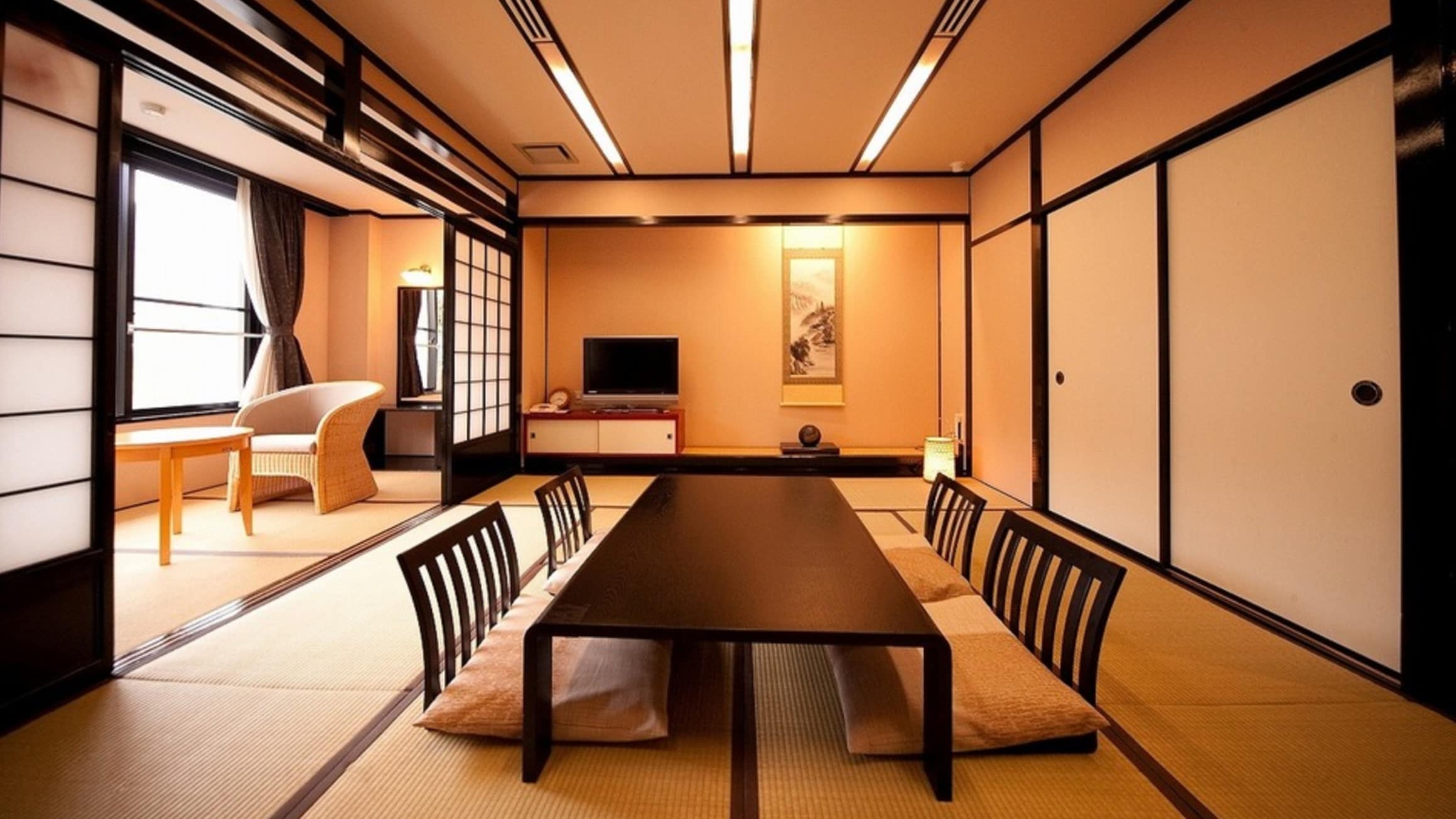 Japanese-style room (10 tatami mats)