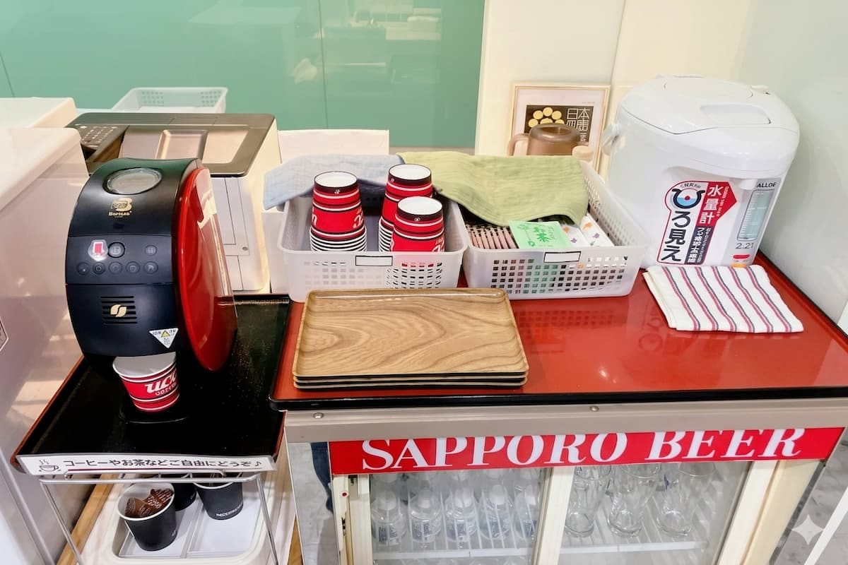 【免费】一楼接待处前设有迎宾饮品角