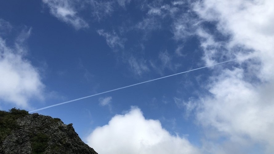 New Furano Prince Hotel Furano Nishidake and contrails