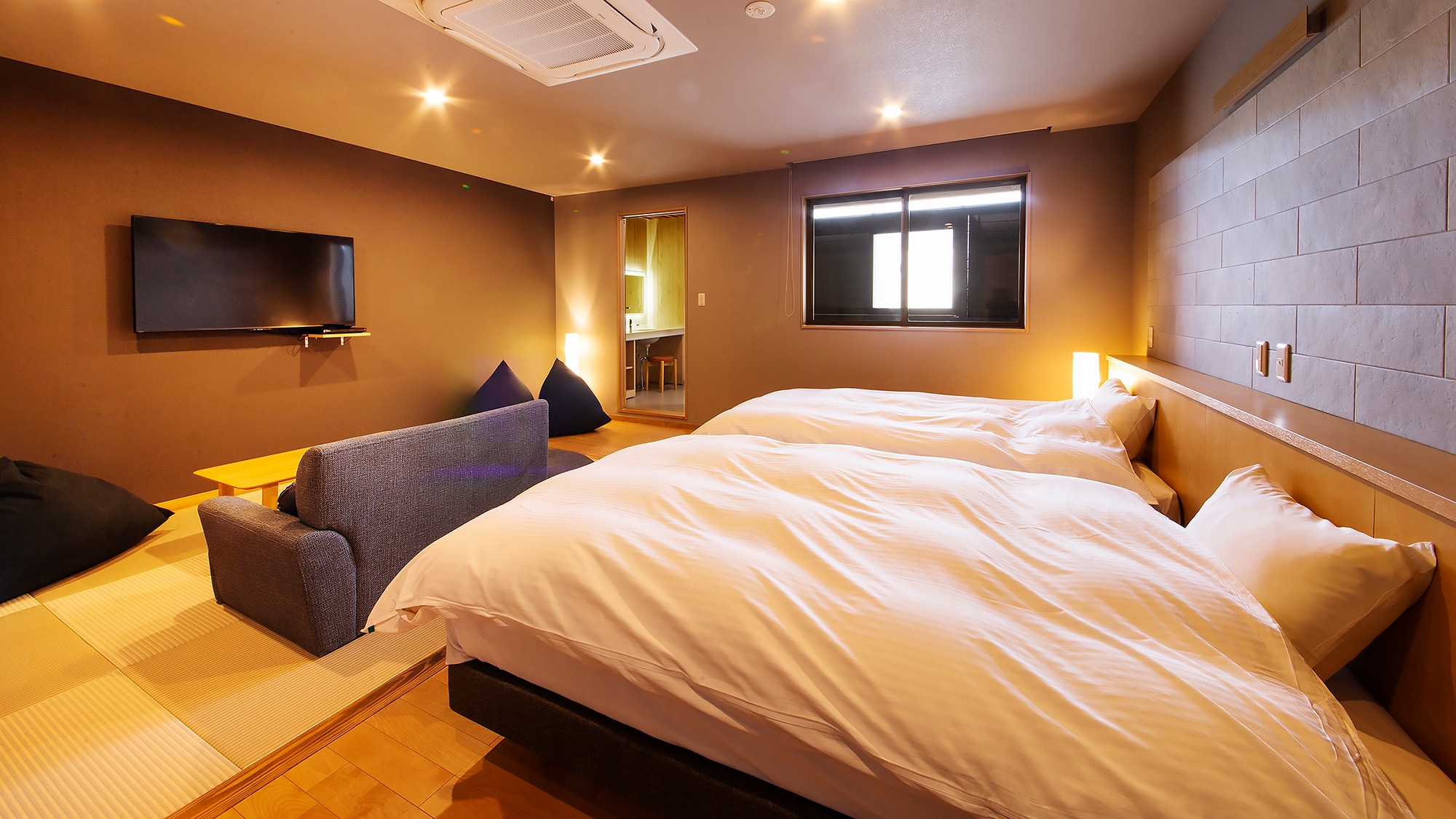 ■Japanese-Western style modern room, guest room with semi-open-air bath [Miyabi] (image) ■NEW OPEN in November 2022