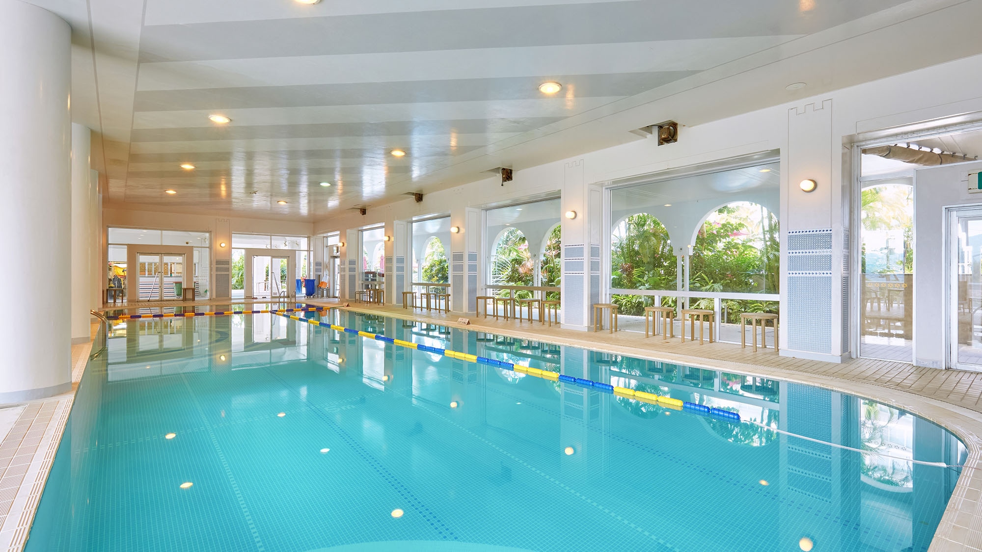 [Indoor pool / Open all year]