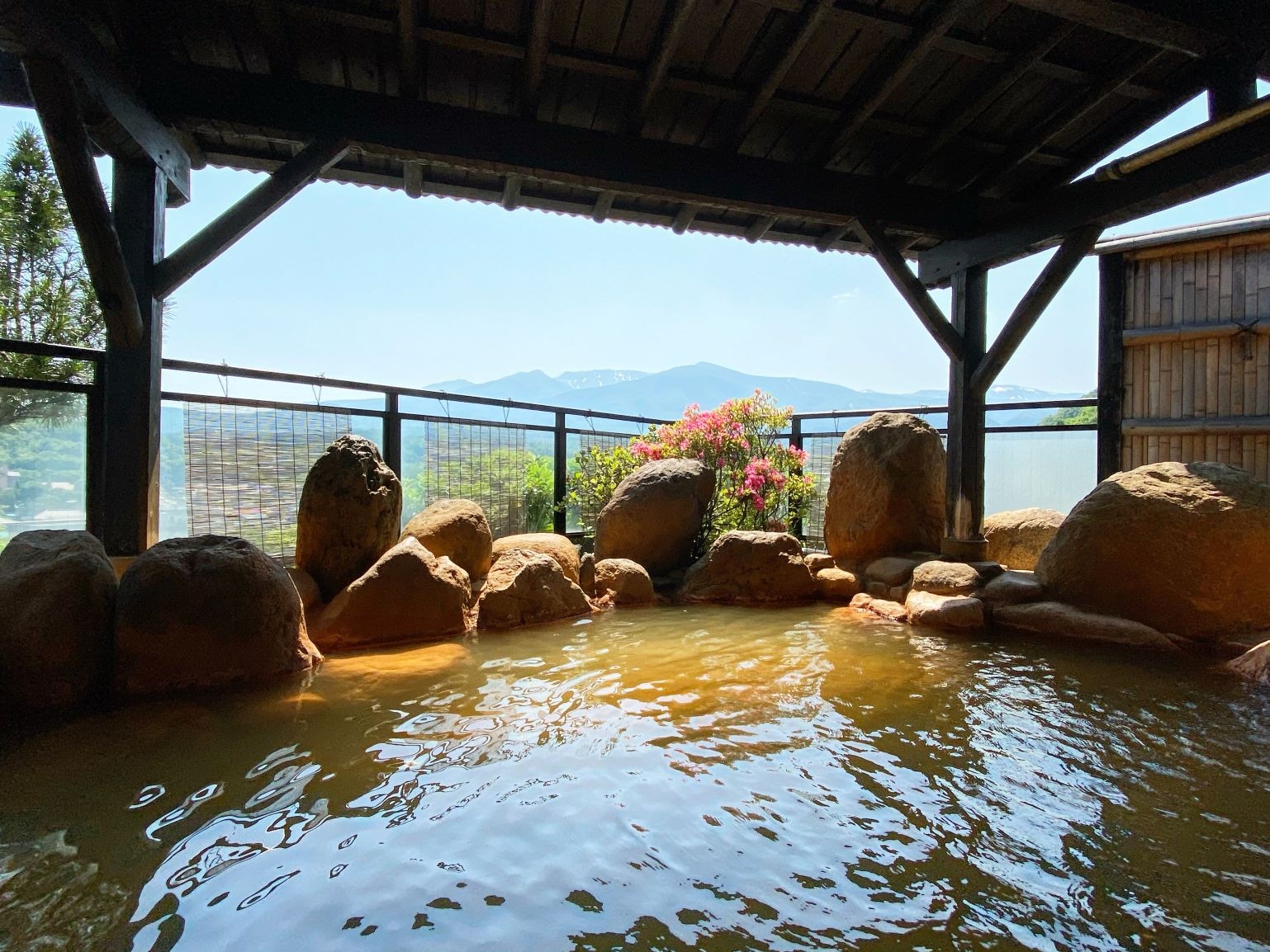 Open-air bath "Takimi no Yu" (detailed information)
