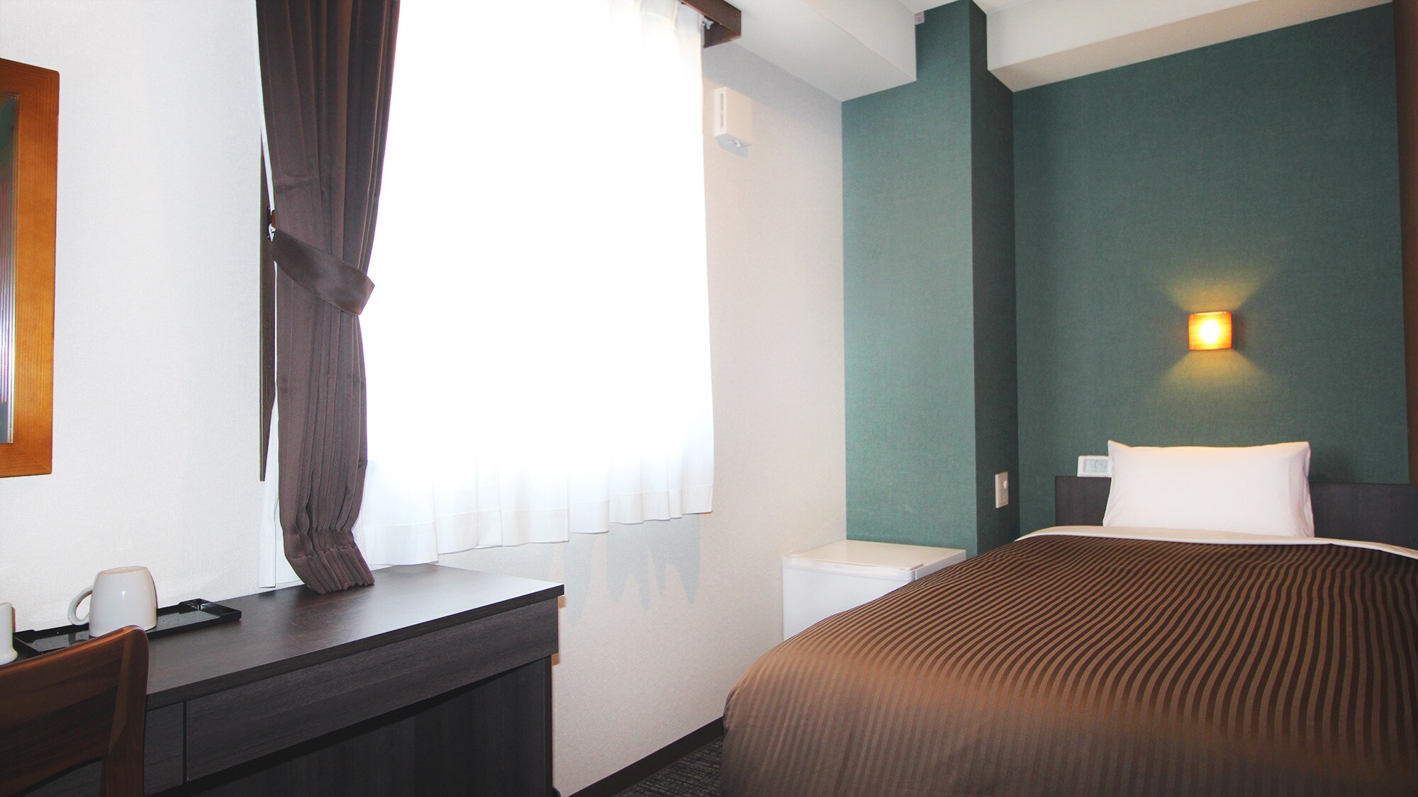 Smart Single Room [100cm wide bed]