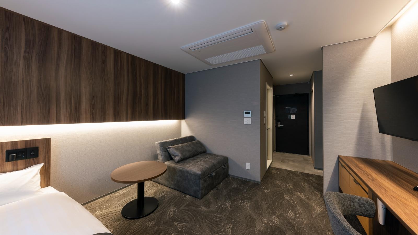 [Tầng trên cùng] Phòng đôi (có giường sofa)