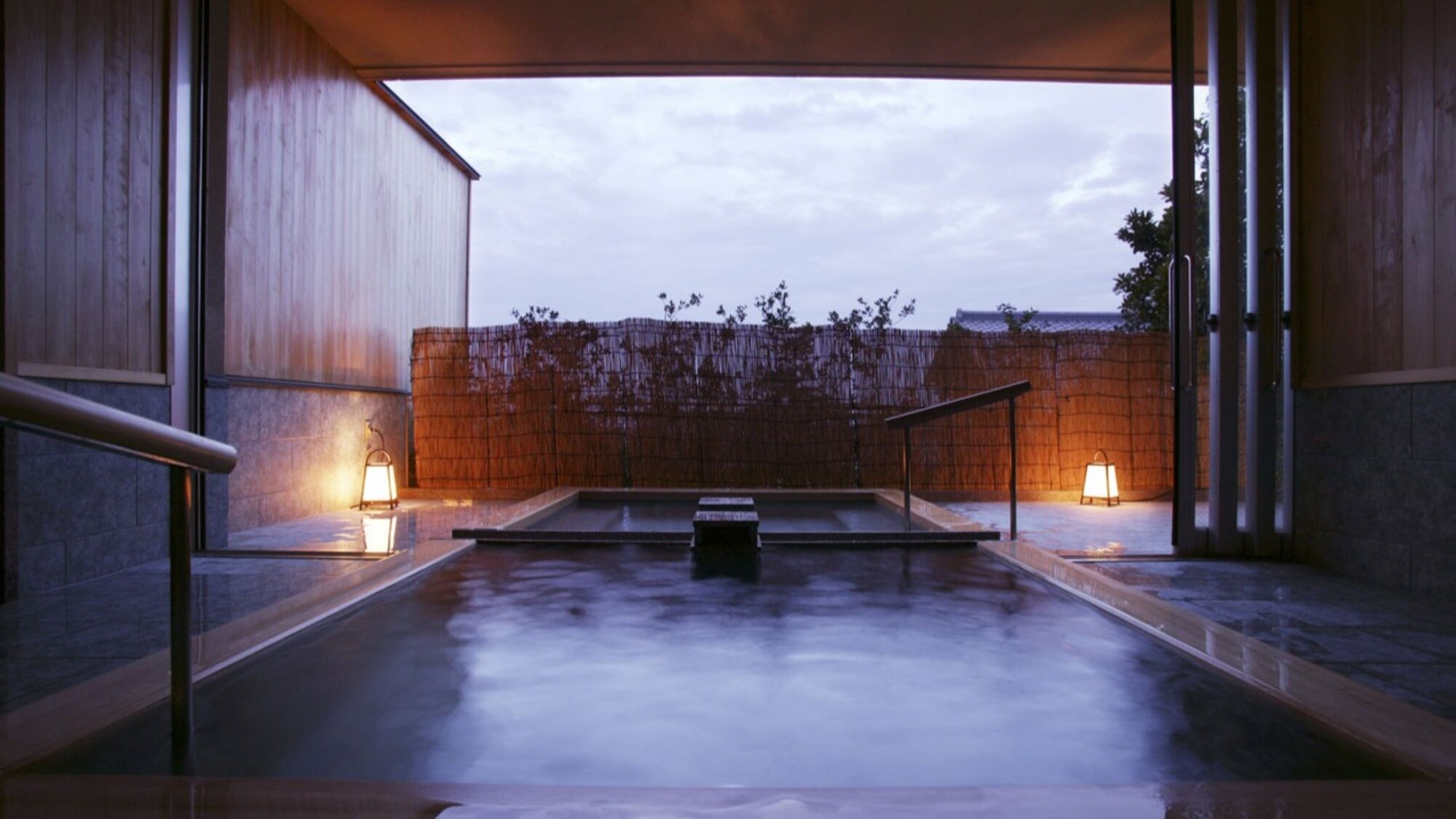 Men's large bath "Kasumi no Yu"