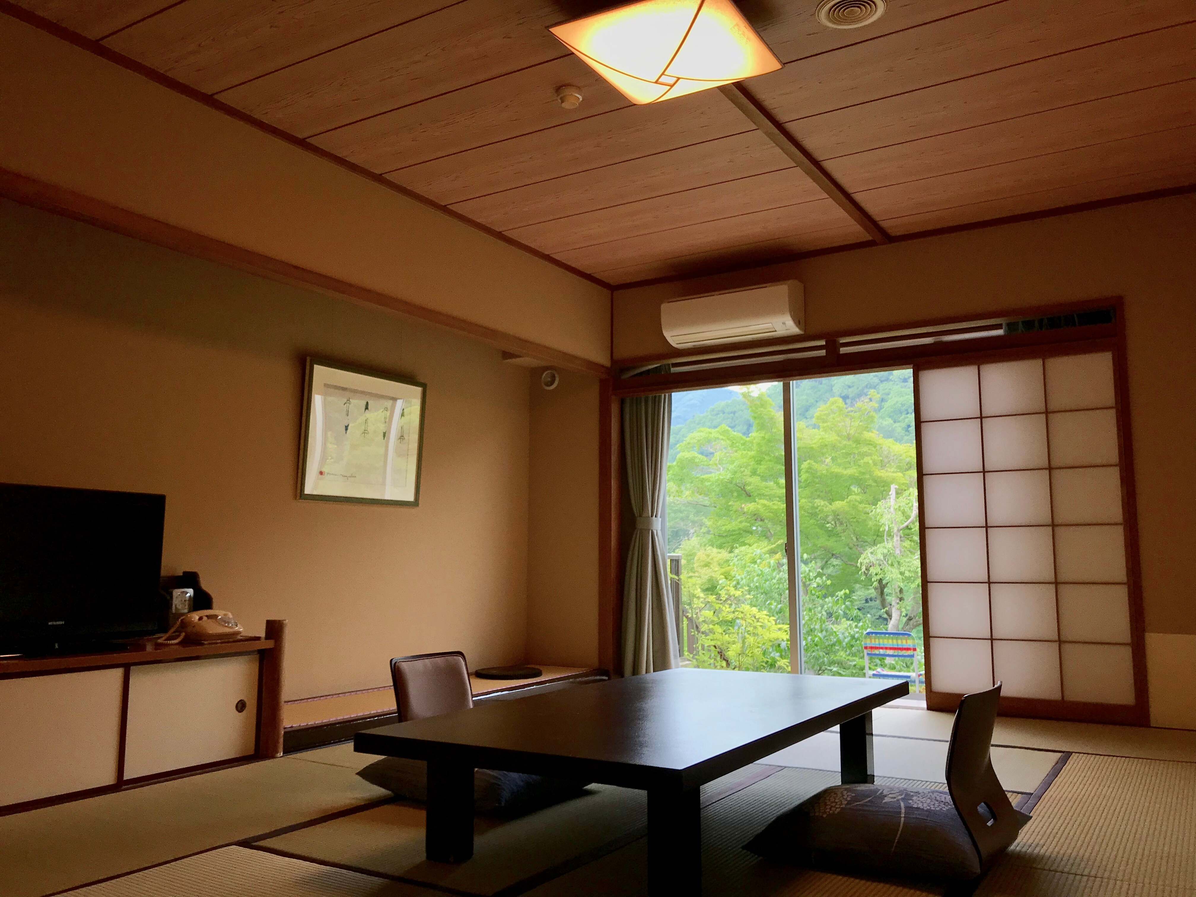 1樓 12張榻榻米日式房間