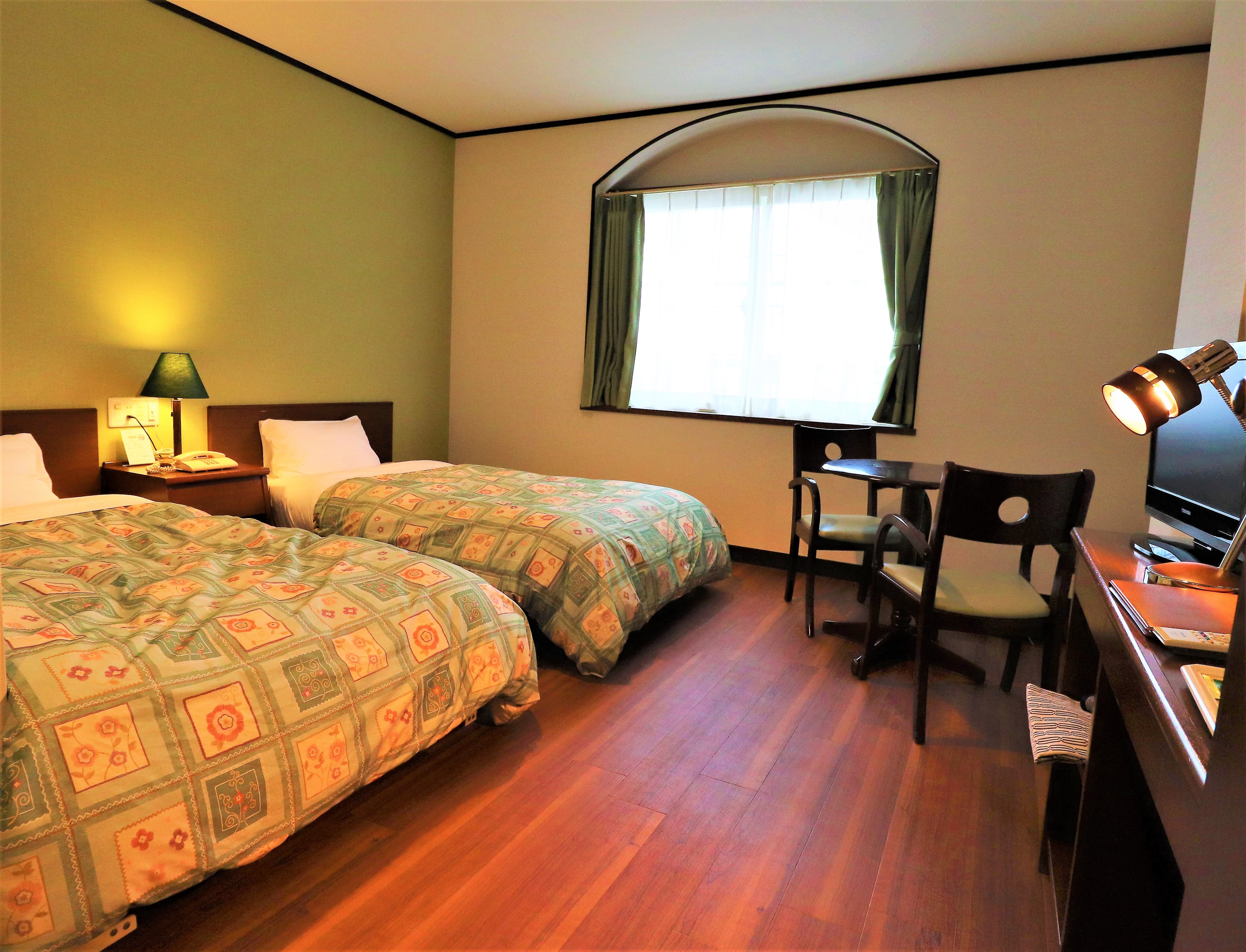24 sqm room