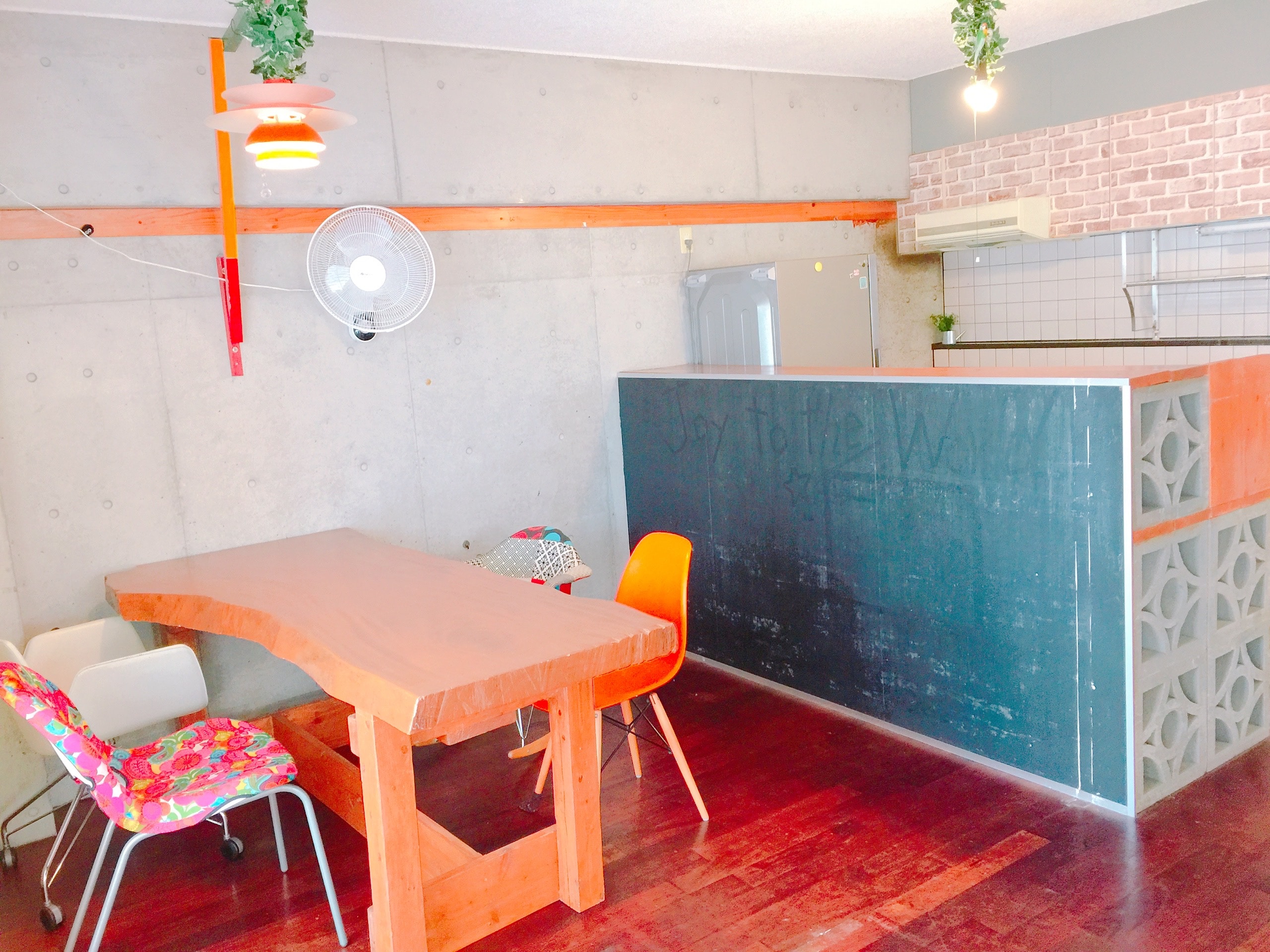 301 Bếp nhìn từ phòng khách