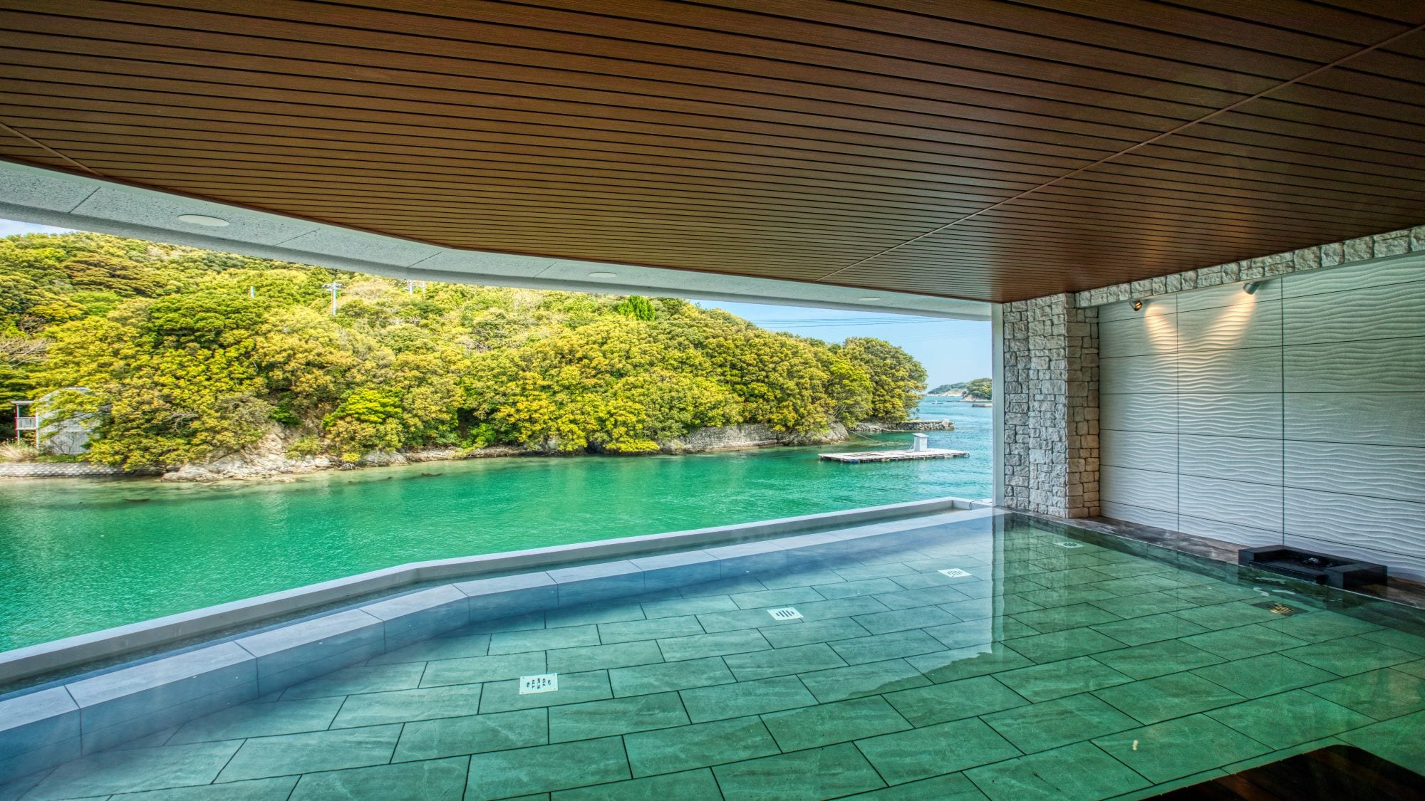 Infinity open-air bath (for men)
