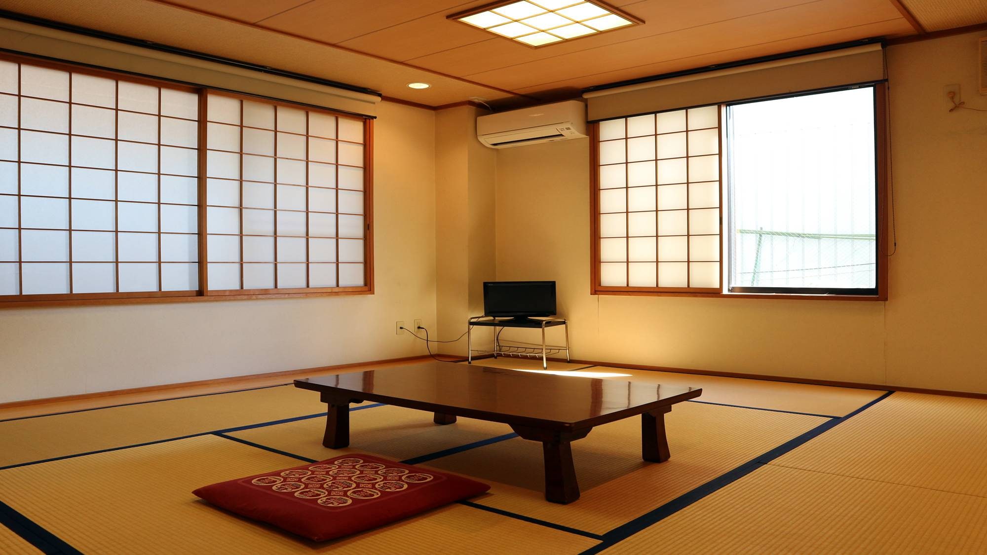 *[Room example] Japanese-style rooms from 6 tatami mats to 20 tatami mats. We will assign rooms according to the number of people.